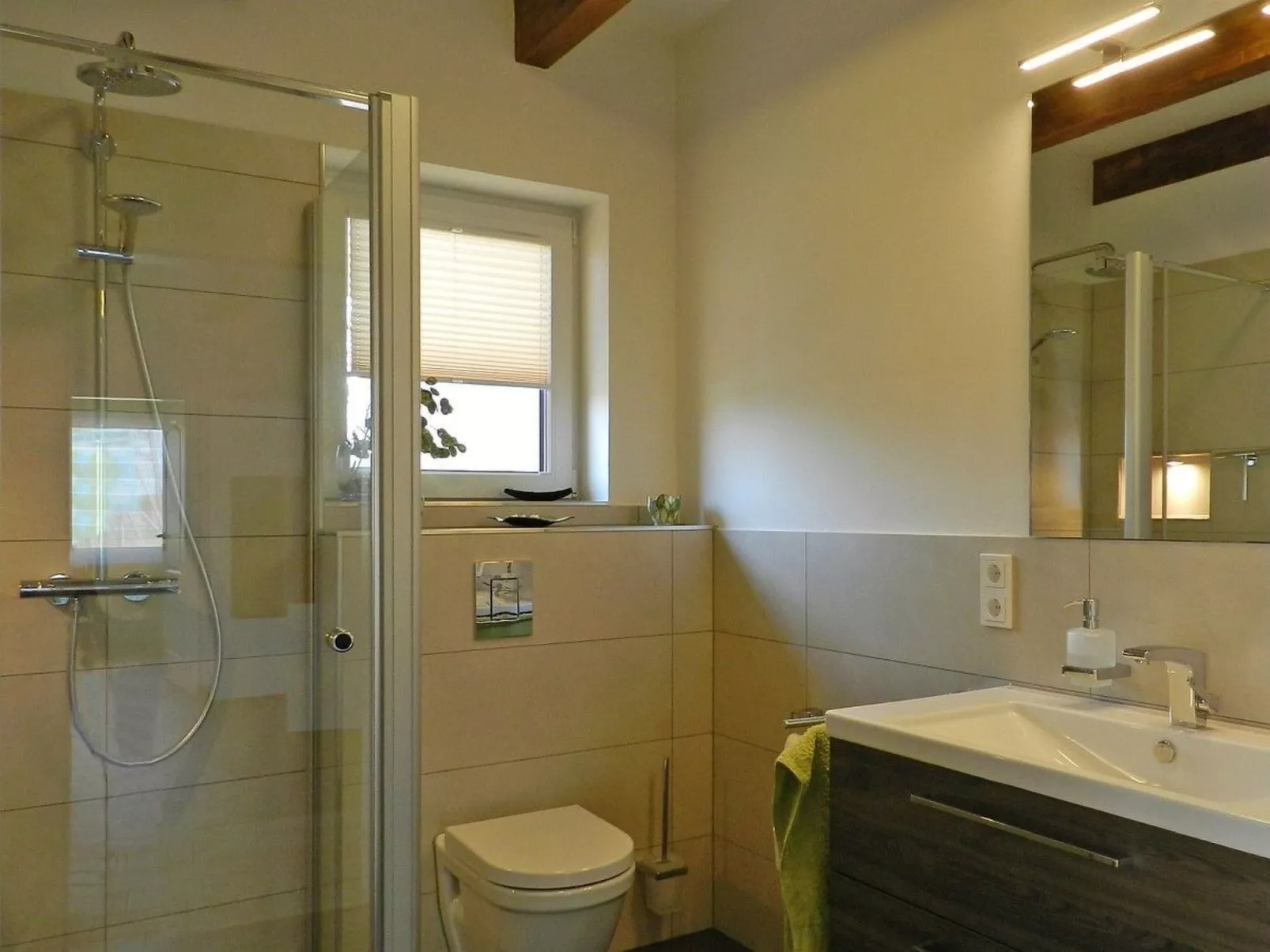 Gesamte Wohnung in Burhave mit Eigener Terrasse-Binnen