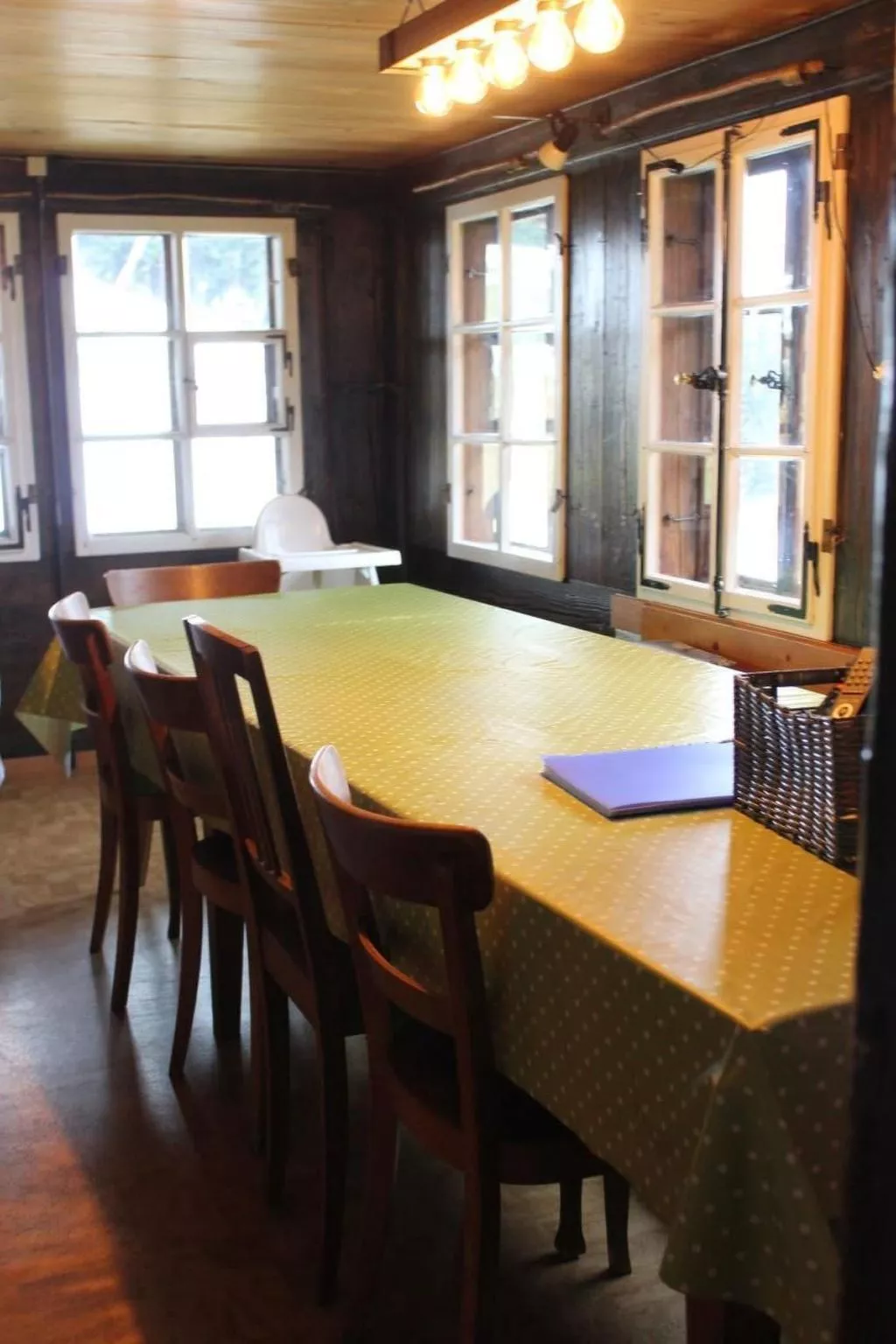 Antikes Ferienhaus-Binnen