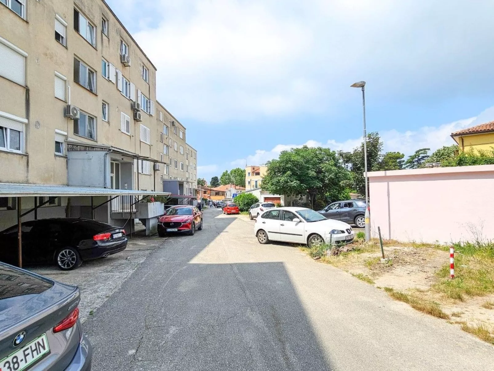 Wohnung im Zentrum mit einem Balkon-Buiten