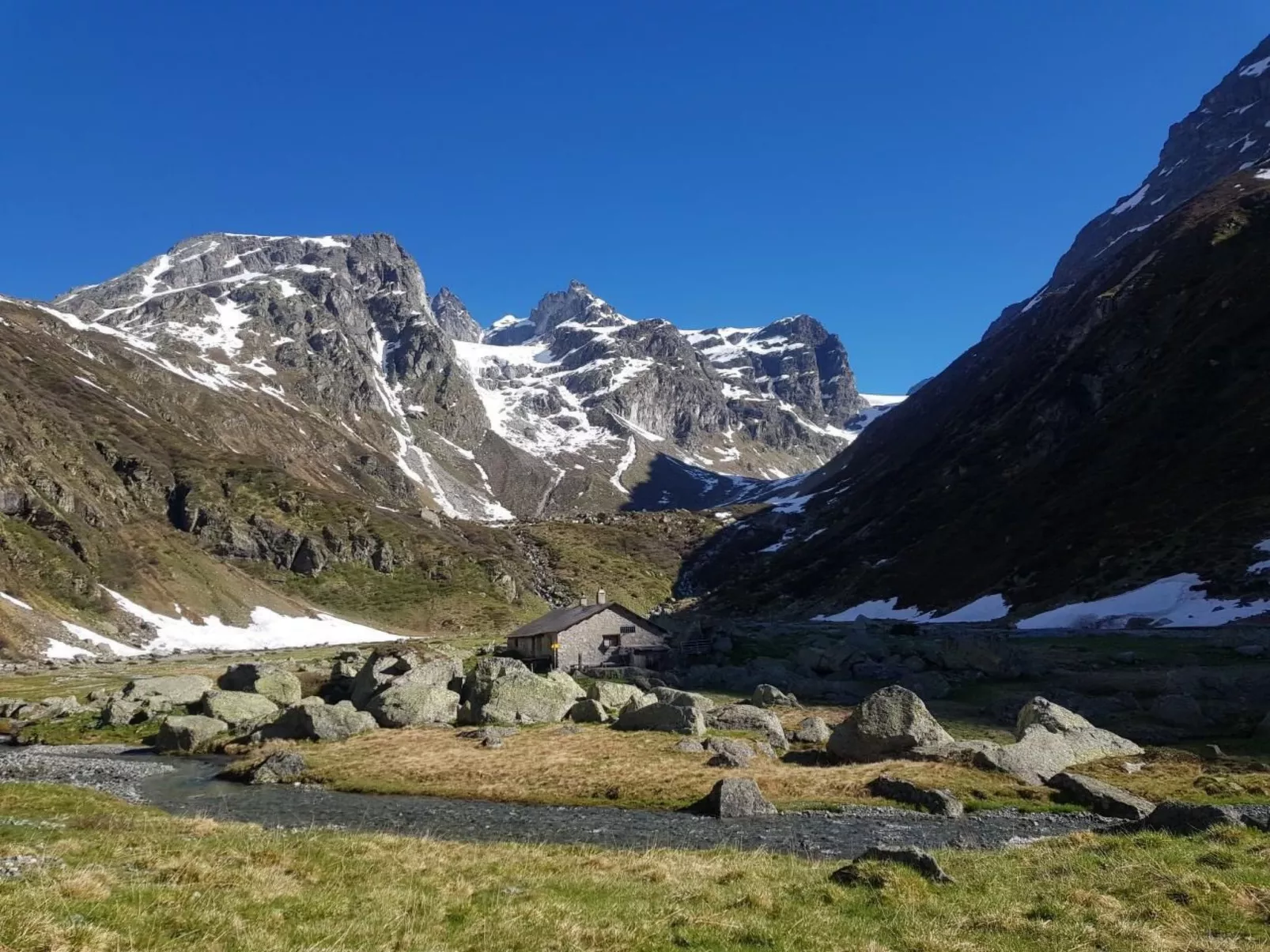 Wohnung mit atemberaubender Aussicht-Buiten