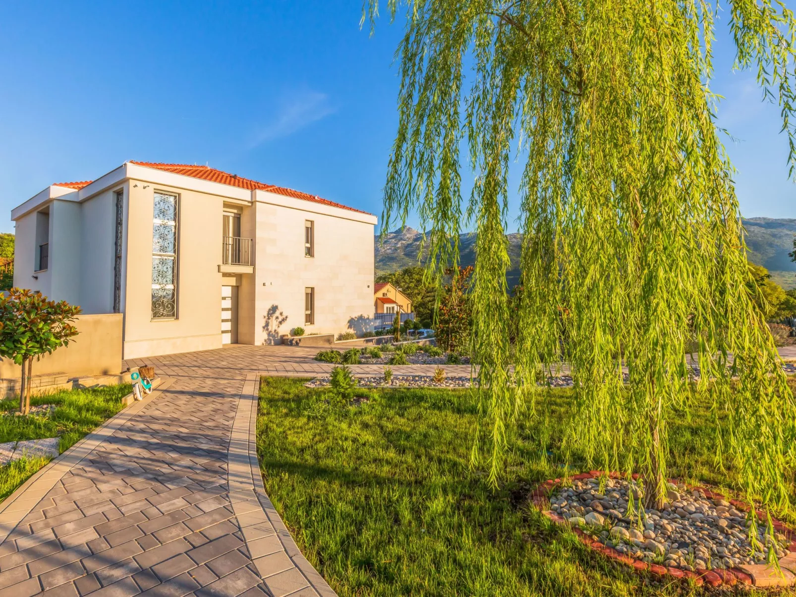 In Dugopolje mit Privatem Pool-Buiten