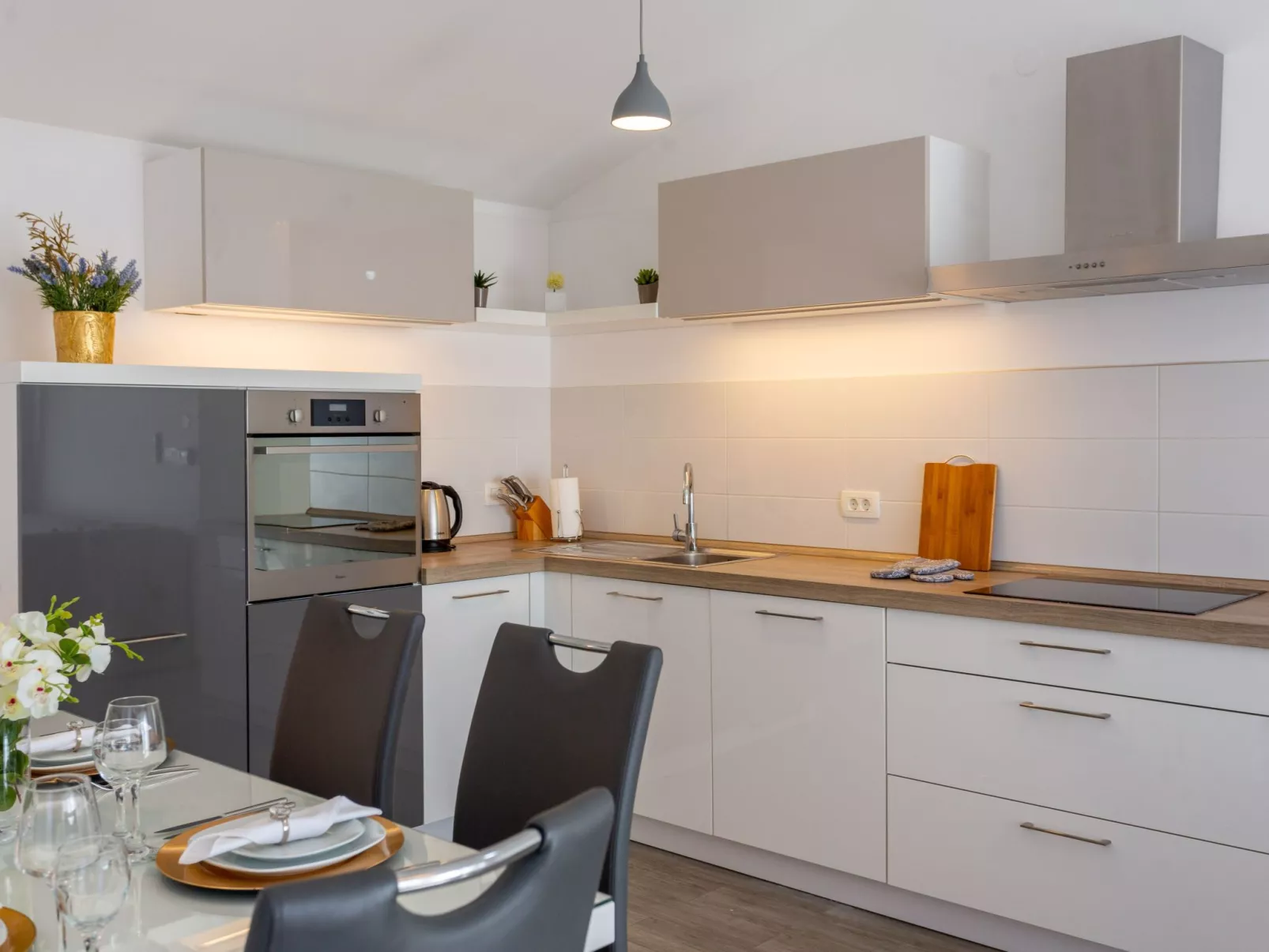 Villa Melki mit großem Privatpool-Binnen