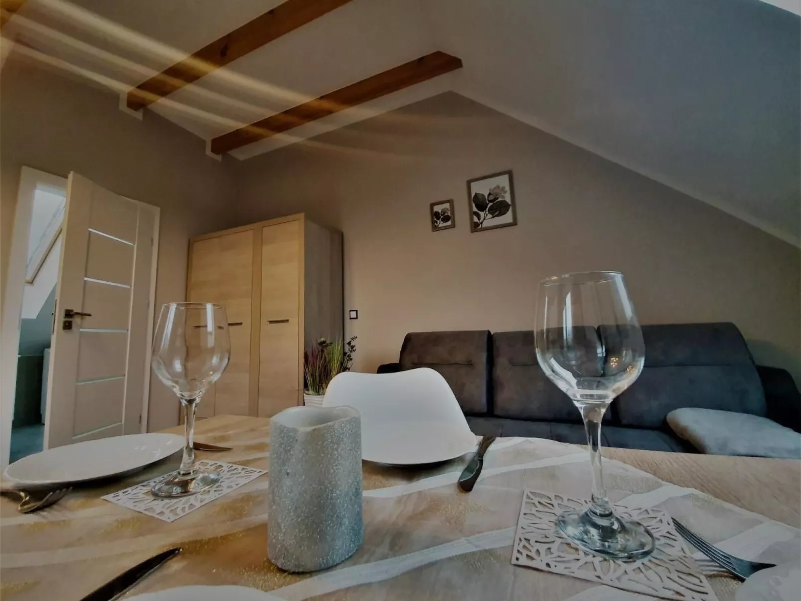 Gemütliches Ferienhaus mit Garten und Seeblick-Image-tags.info