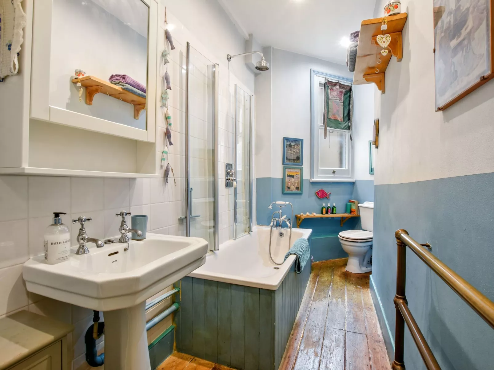 Charmante Wohnung mit Balkon-Image-tags.info