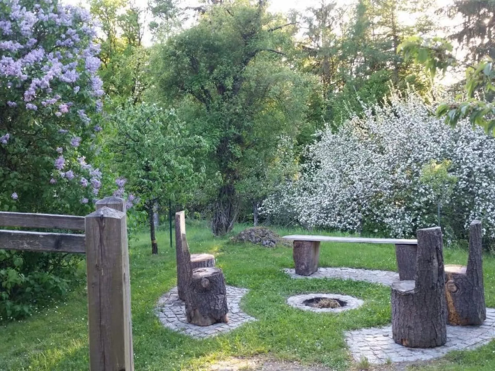 Fewo Altes Schulhaus-Buiten