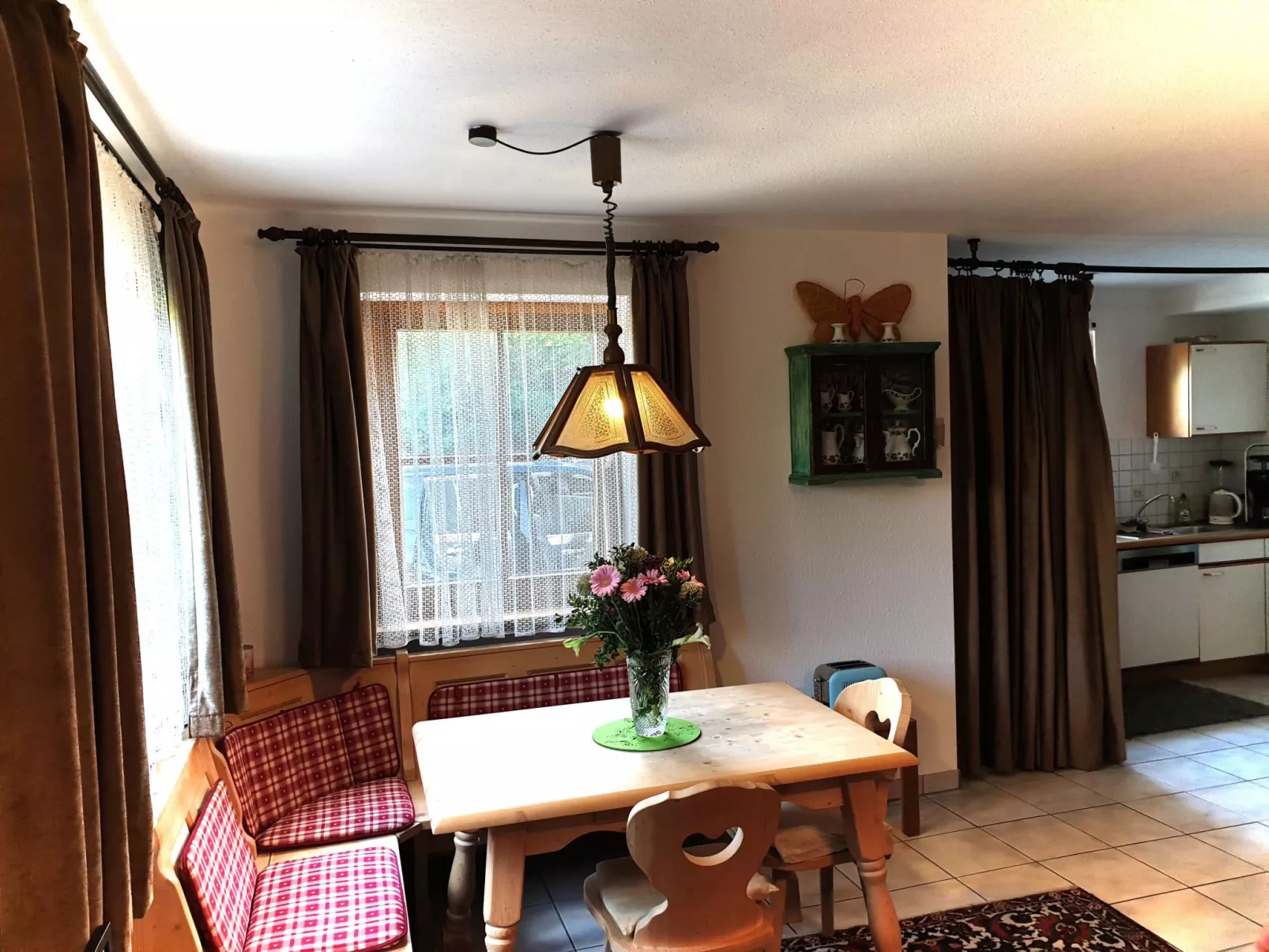 Carola-Image-tags.info