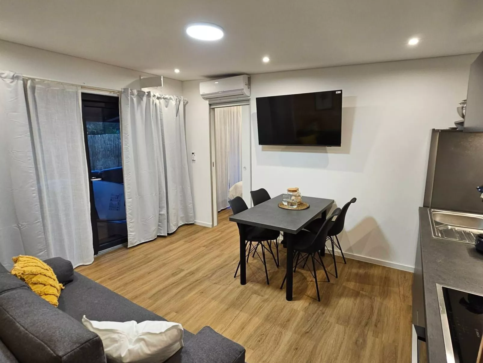 MH Holiday Dream - Morgensonne-Binnen