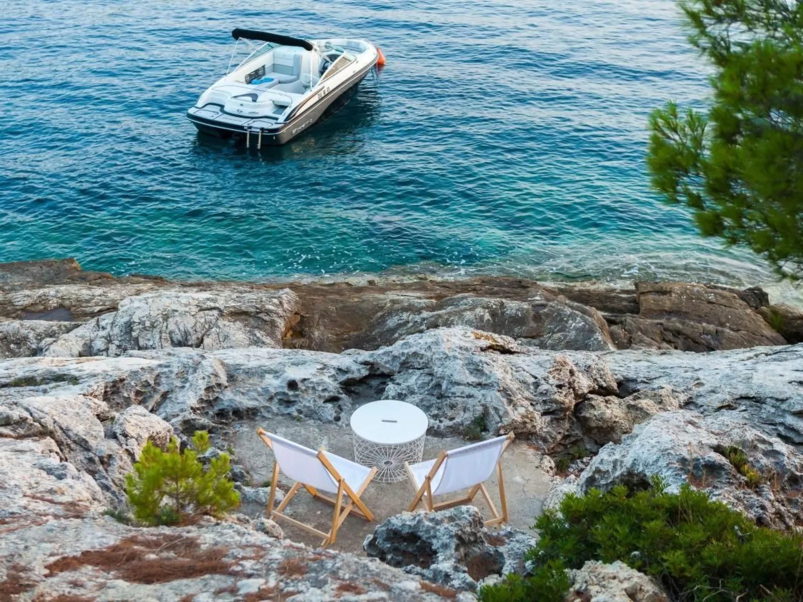 Villa Style and Sea-Image-tags.info