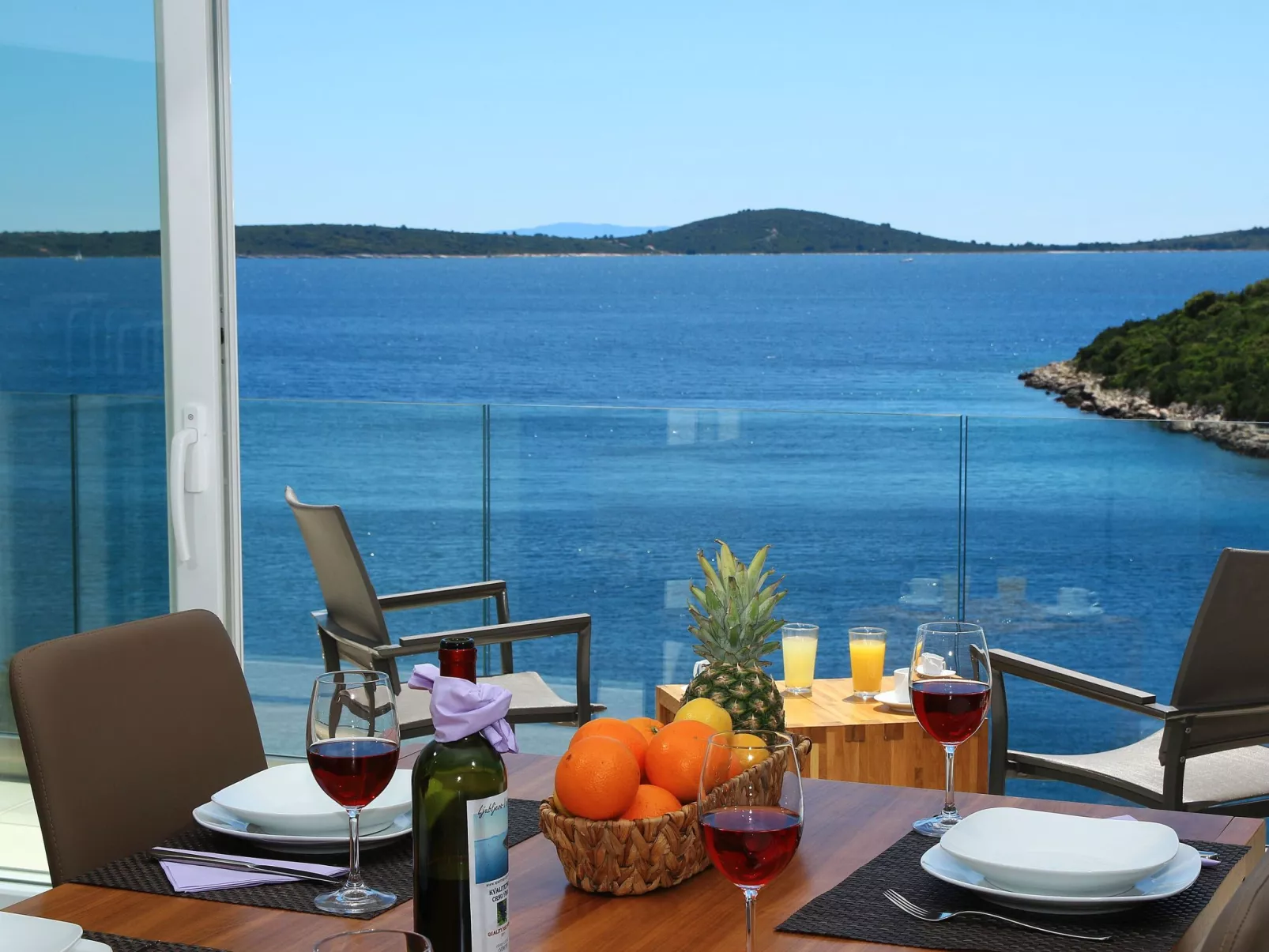 Villa by the Sea-Buiten