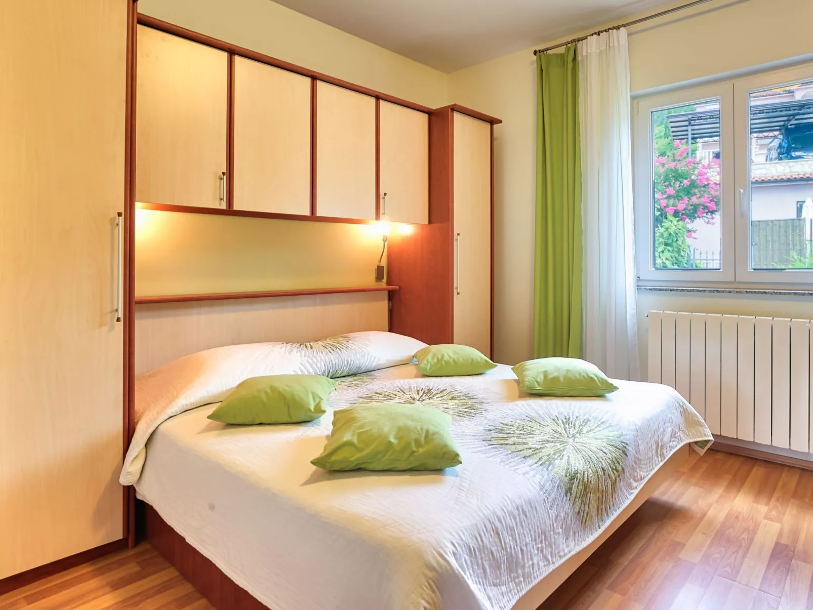 "Ines" mit Whirlpool-Binnen