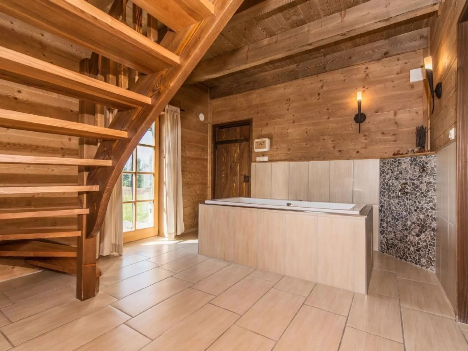 Hoizhaus am Badlberg-Binnen