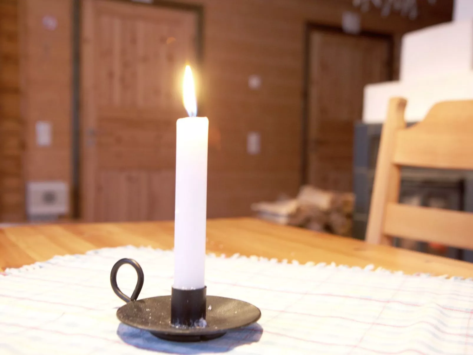 Gemütliches Blockhaus mit Kamin im Oviksfjäll-Image-tags.info