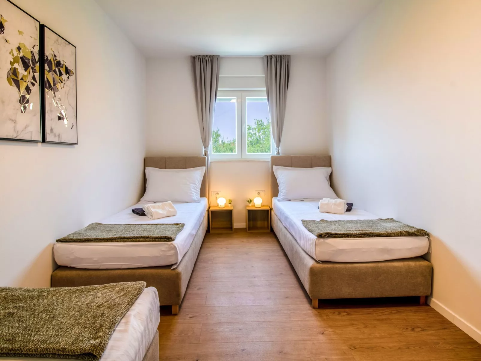 Villa Olea- Pool, Grill, Nähe Flughafen Split-Binnen