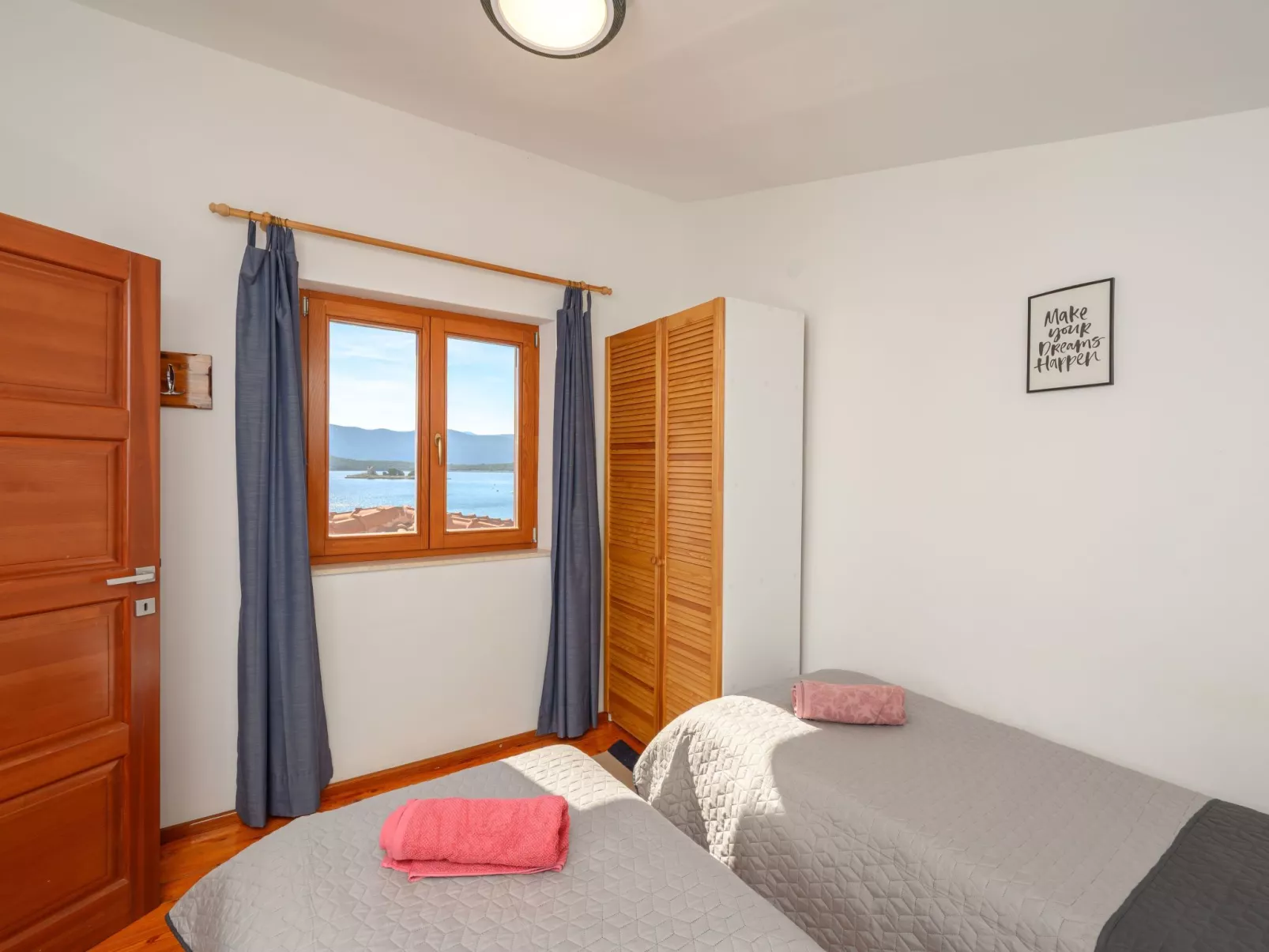 "Haus Gluscevic" direkt am Strand-Binnen