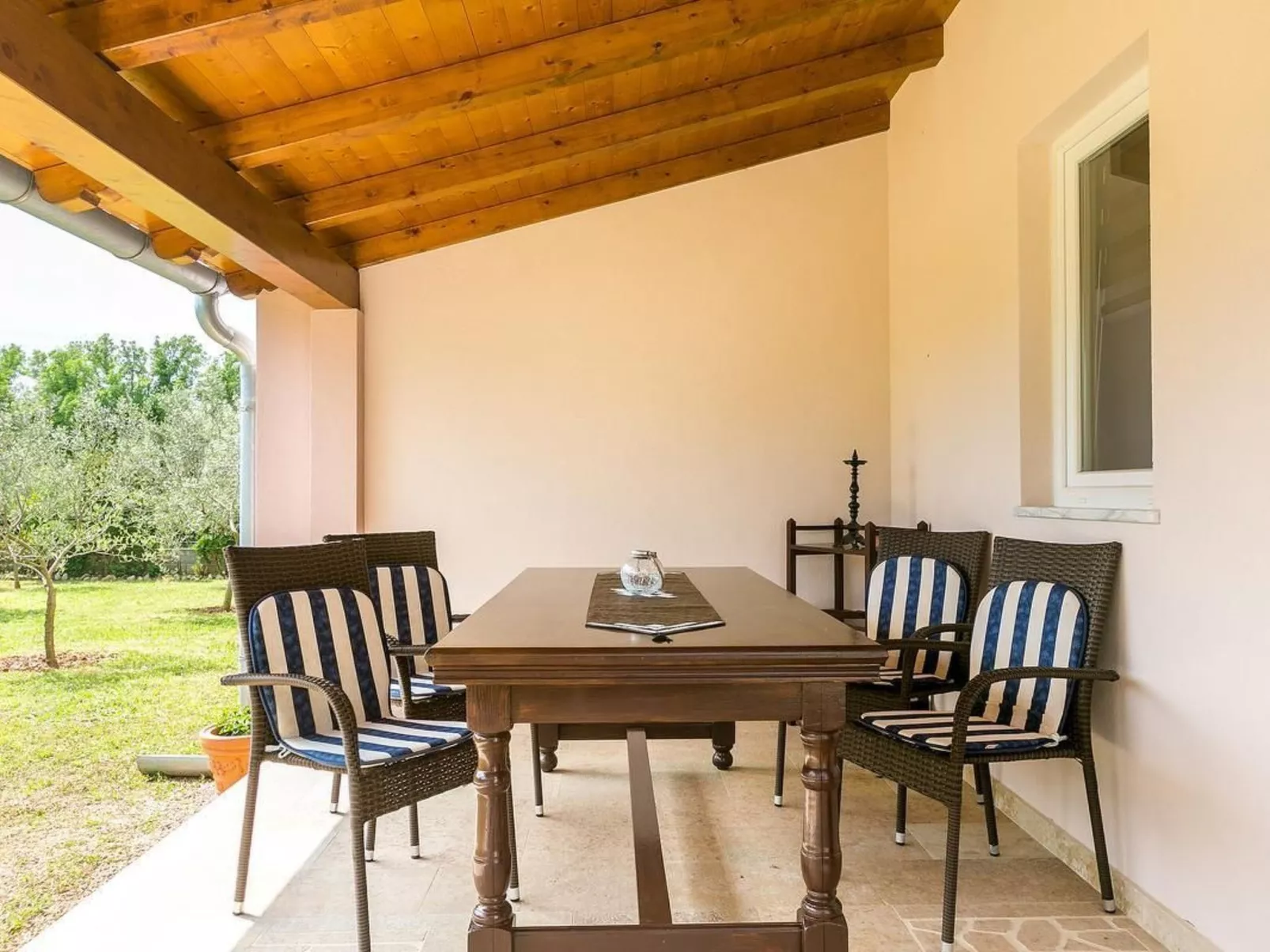 Für 4 Personen ca. 66 m&sup2; in Ližnjan, Istrien (Medulin und Umgebung)-Buiten