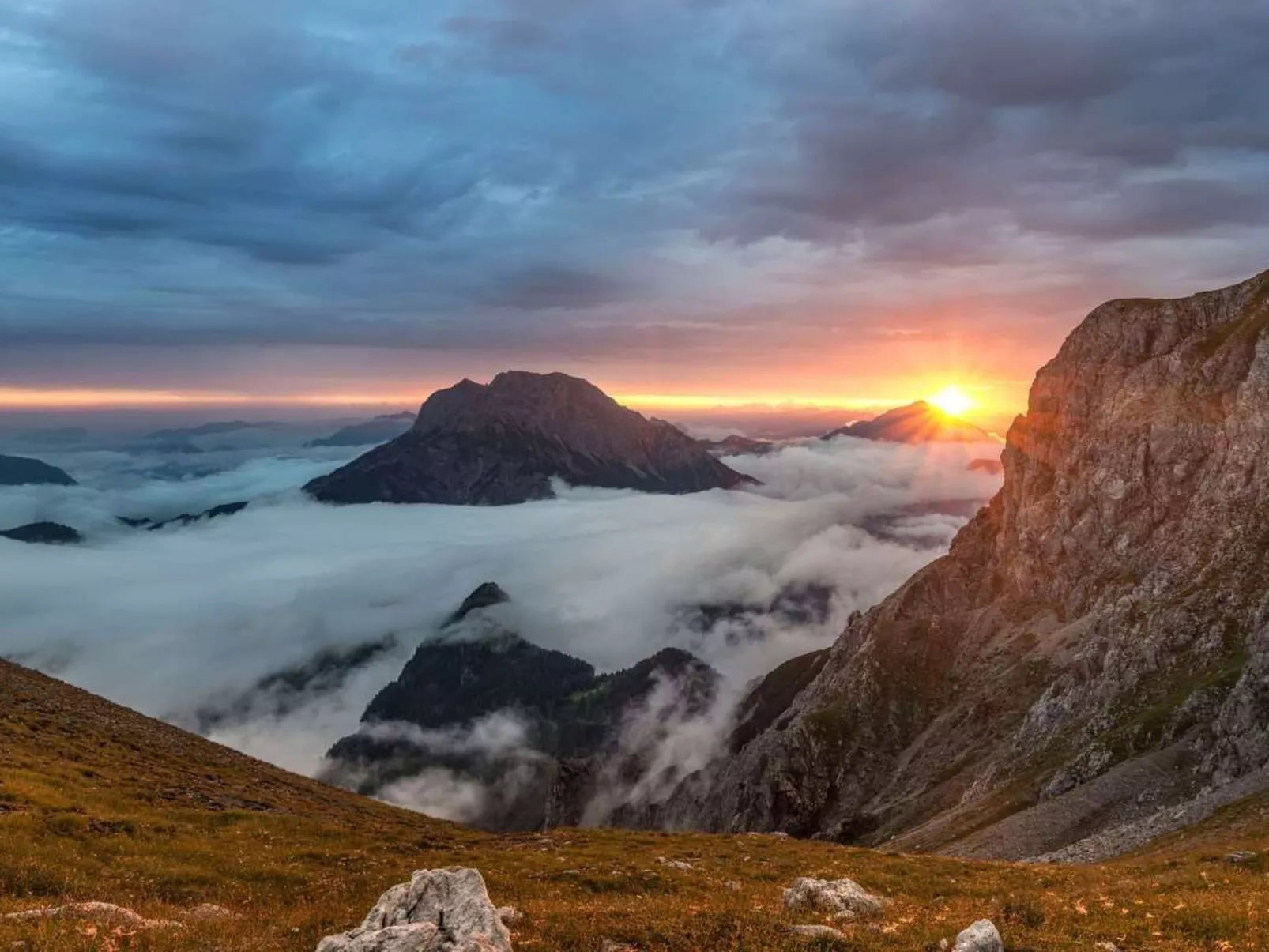Charmantes Ferienhaus in Vordernberg mit Privatem Pool-Buiten