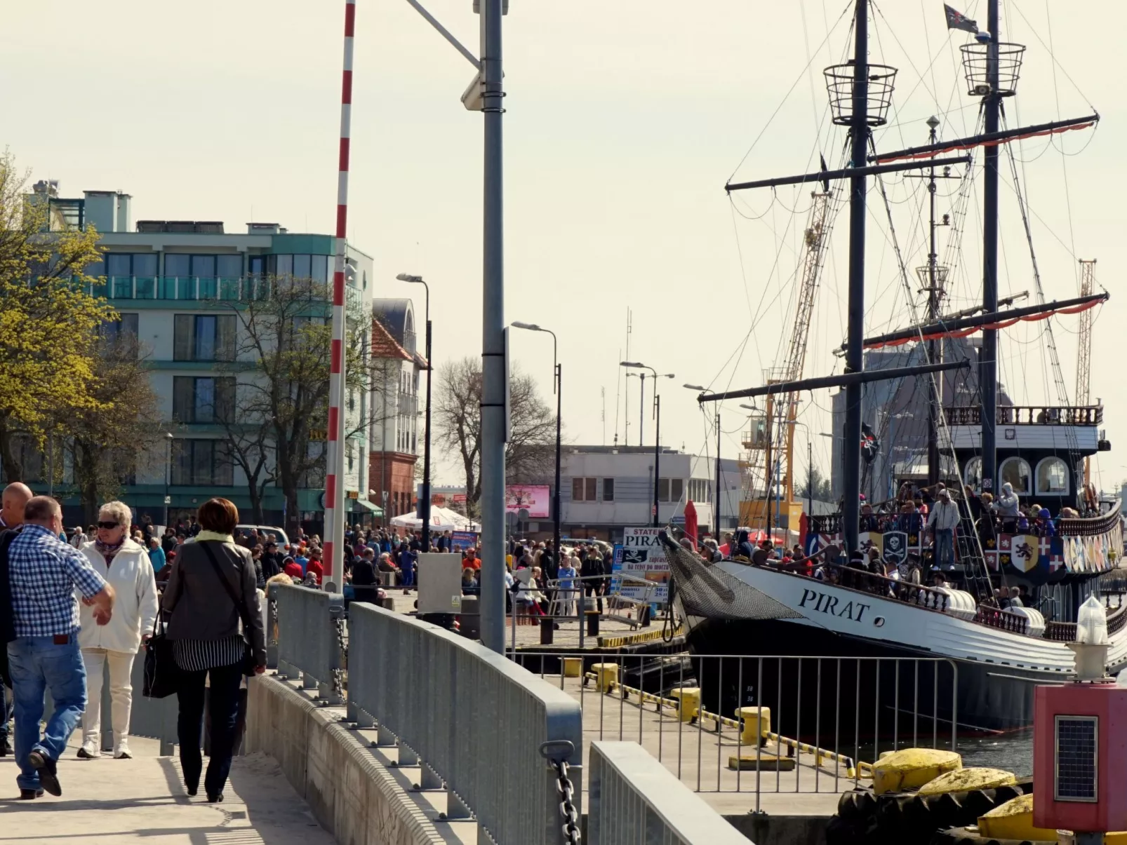 Appartement in Nowe Miasto mit Garten-Buiten