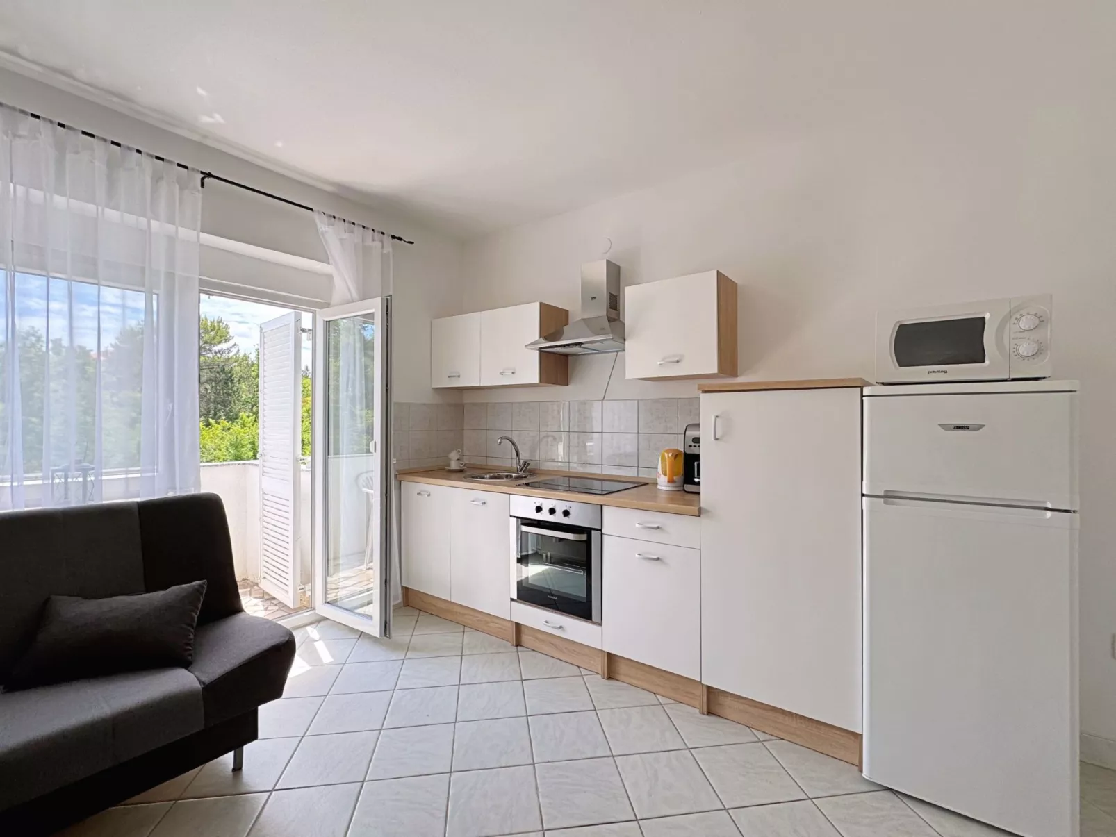 Apartments Nikolic-Binnen