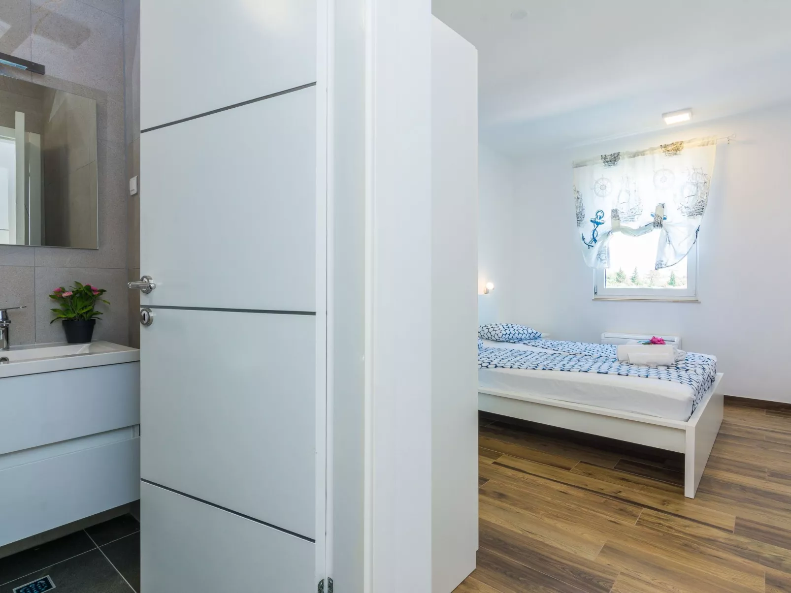 Strandvilla "Miri Olive" mit beheiztem Pool-Binnen