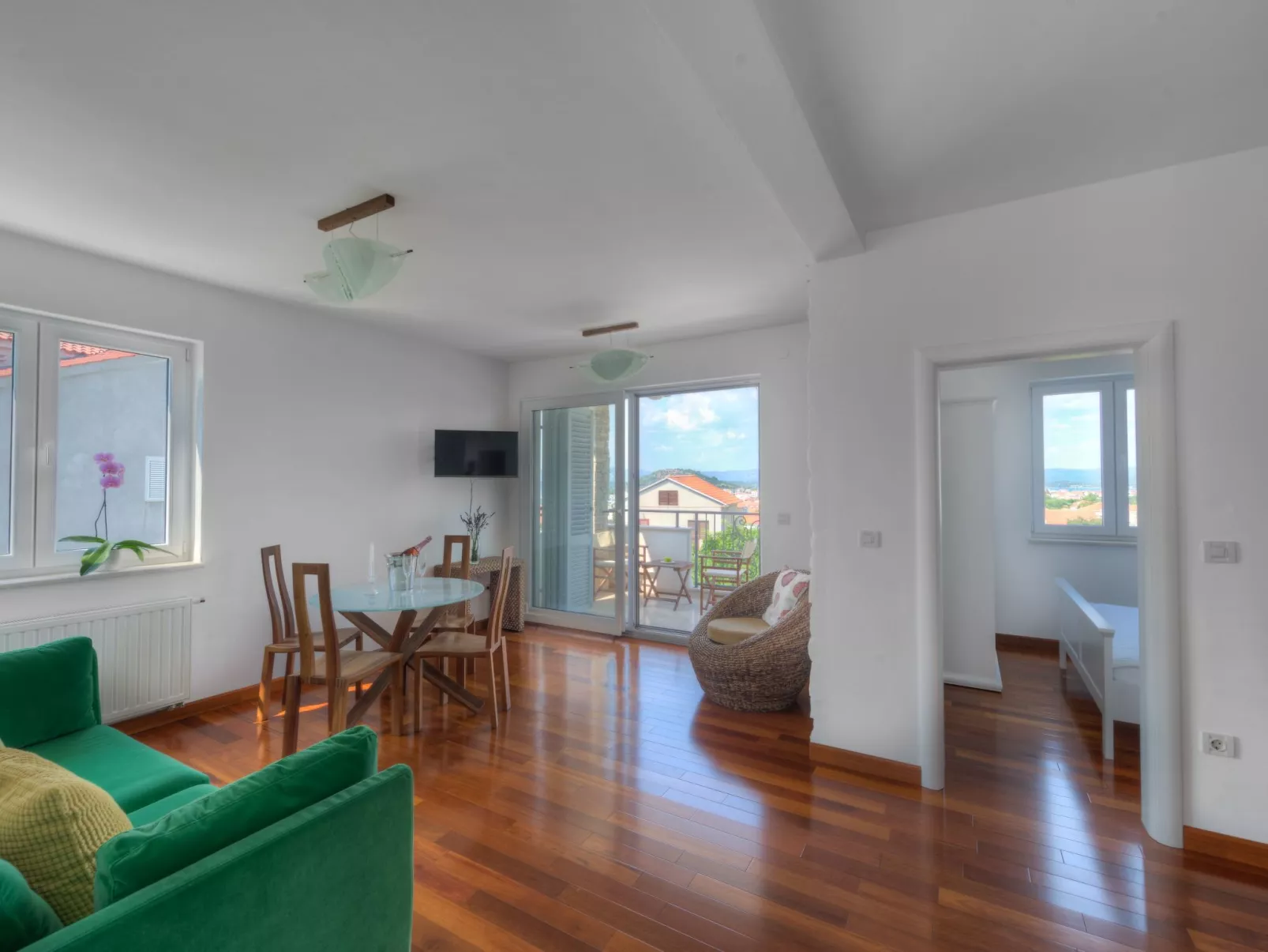 Wohnung für 4 Personen mit Pool und Jacuzzi-Binnen