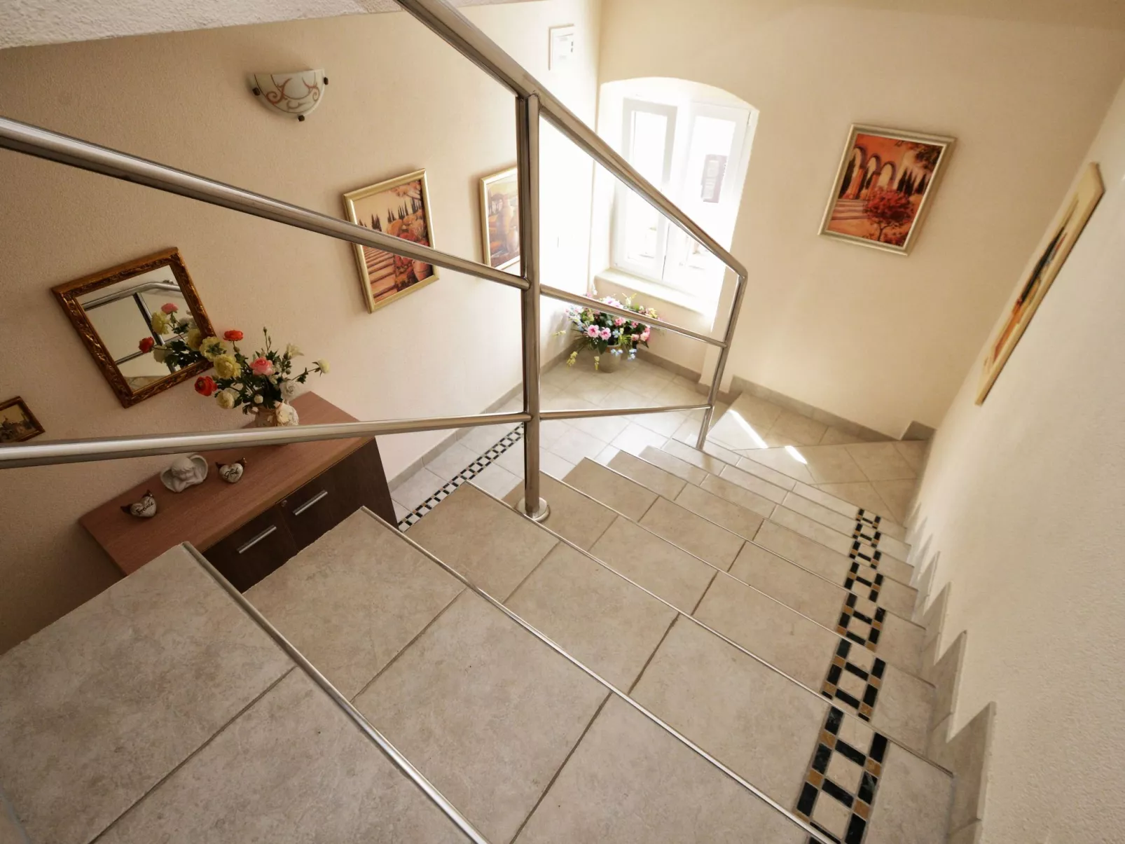 Villa "Bella"-Binnen