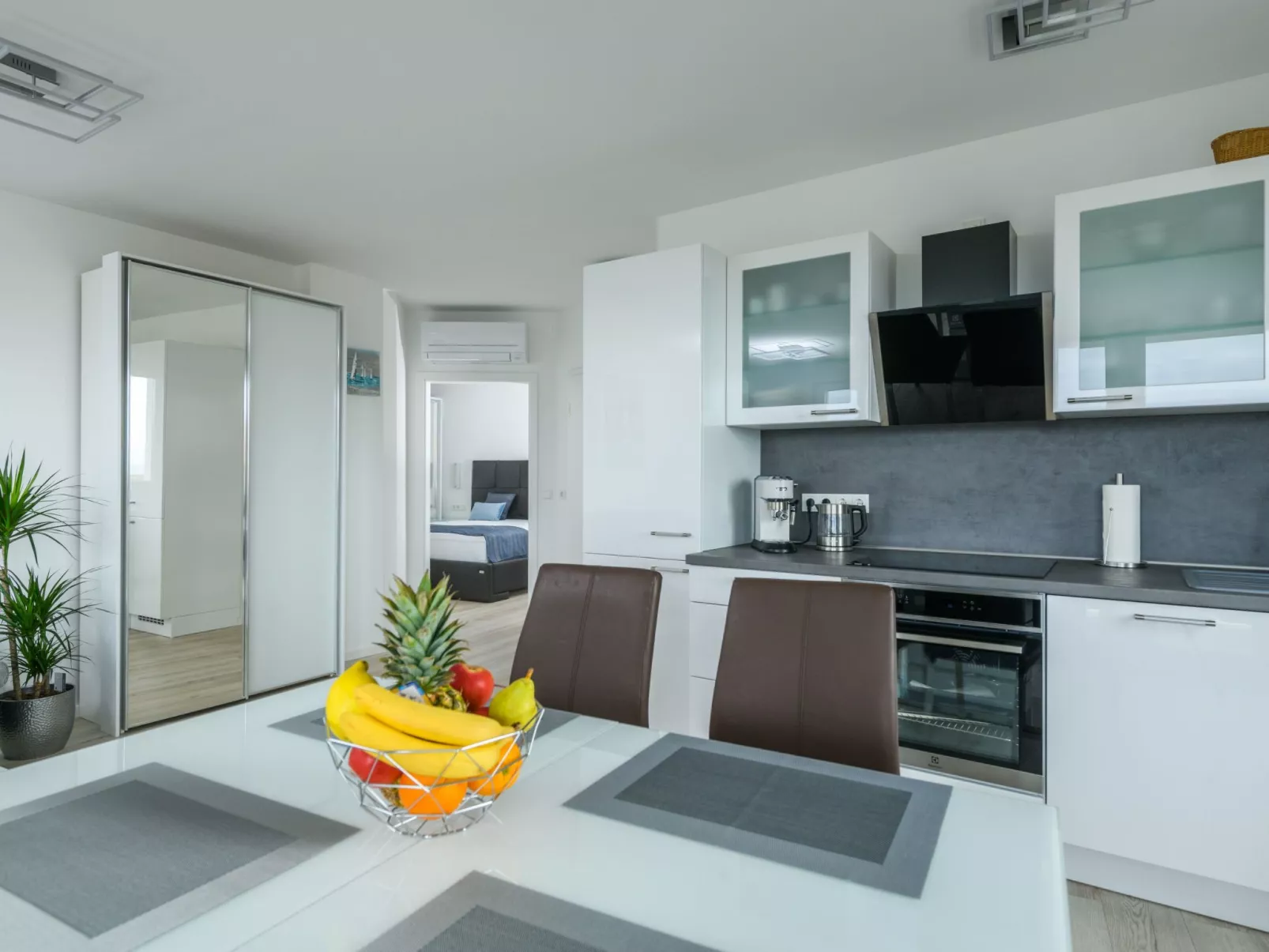 MA Premantura Luxus Apartment Nr. 3 mit Meerblick und Parkplatz für 2+2 Persone-Binnen