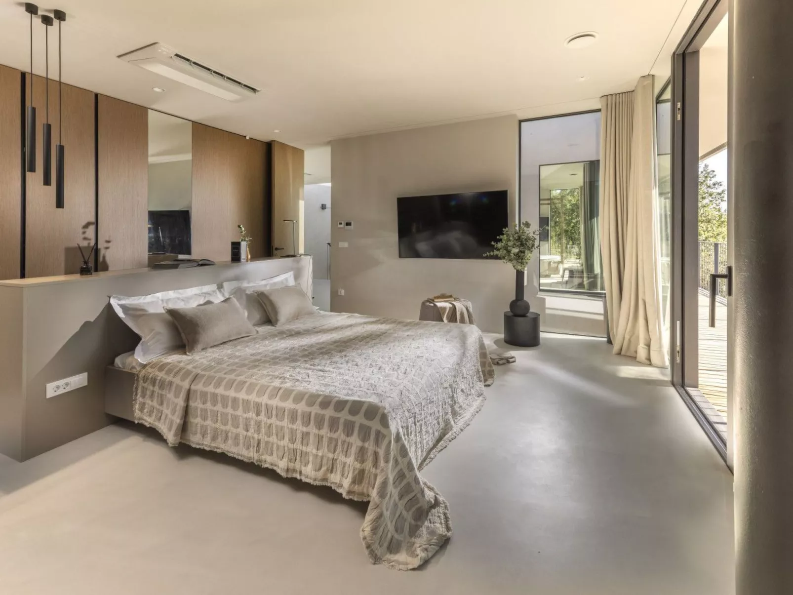 Ferienvilla MIstra mit privatem Pool-Binnen