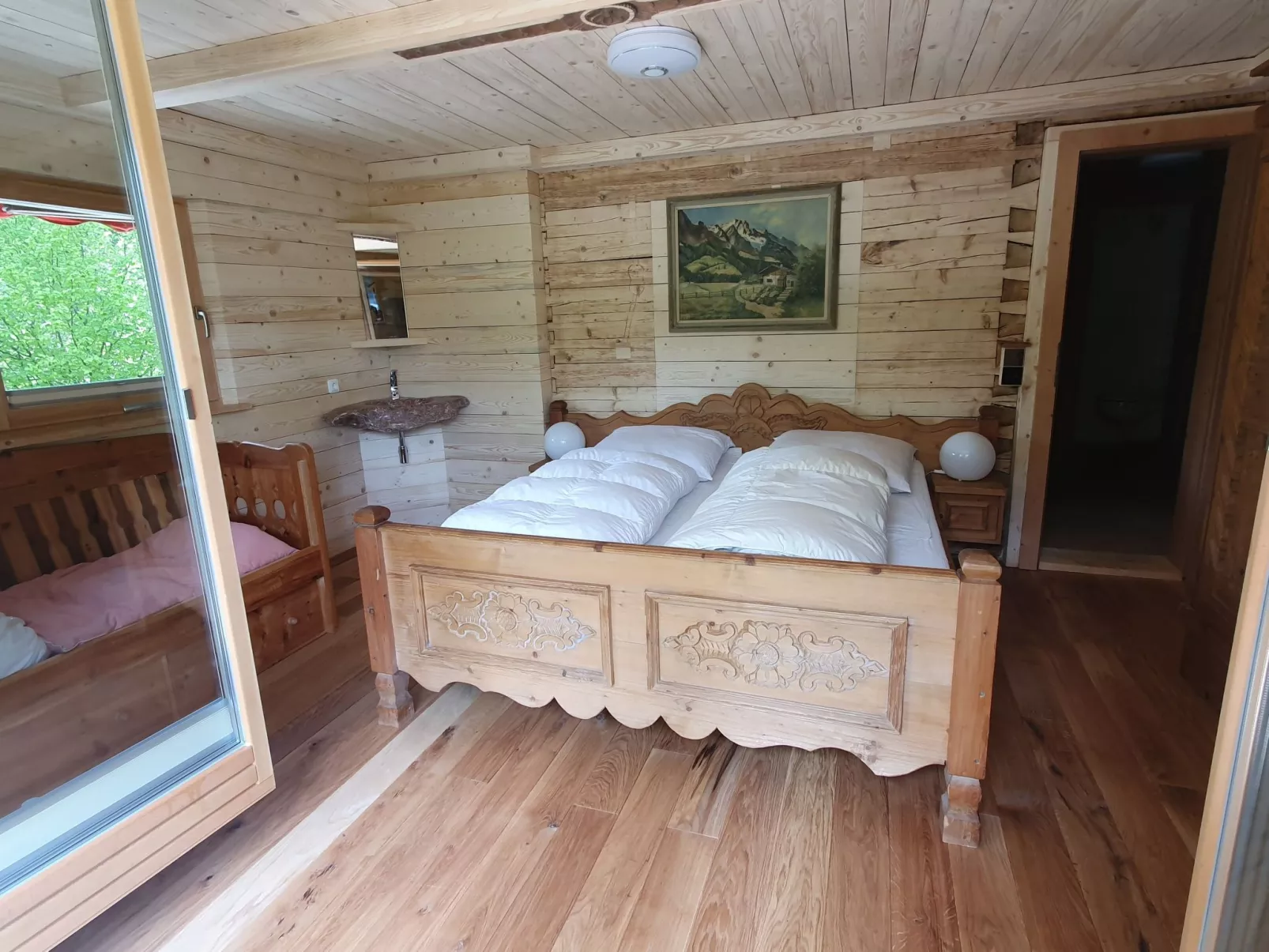 Chalet Waldegg-Binnen