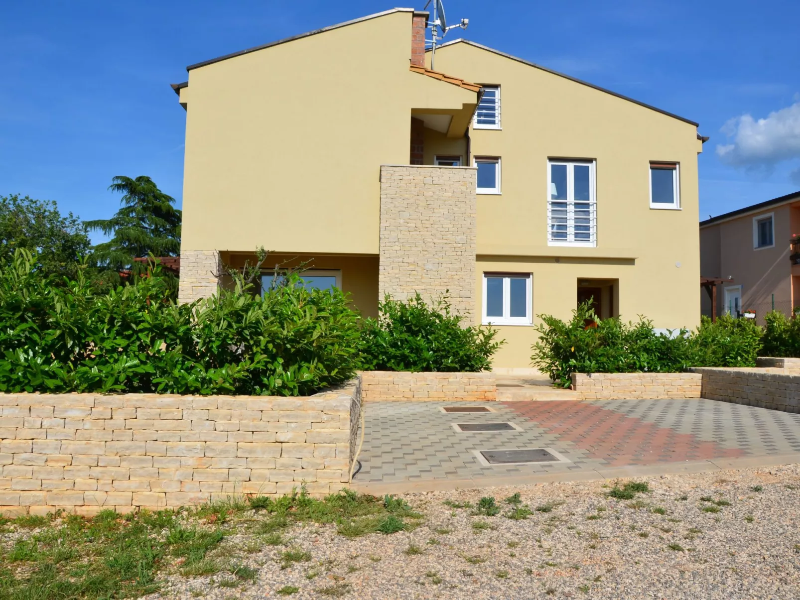 Mit Blick auf das Wasser-Buiten