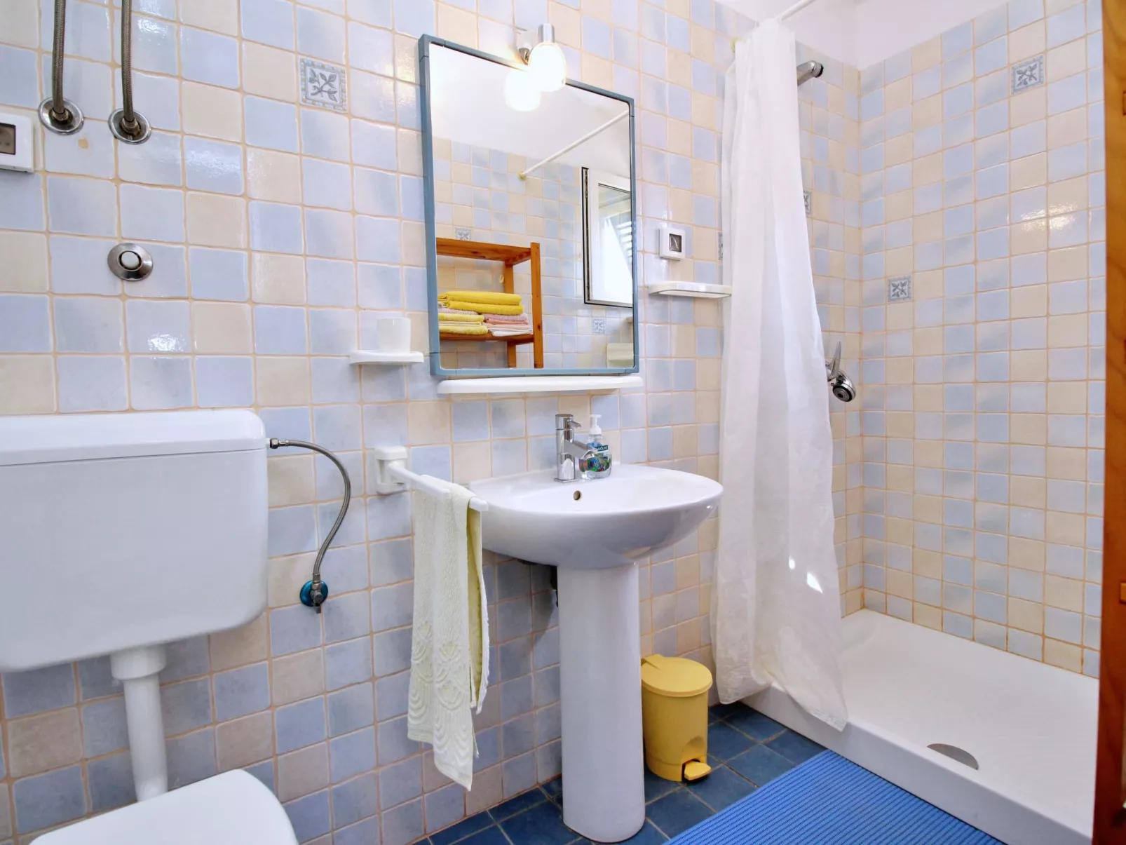 Apartment Bujas-Binnen