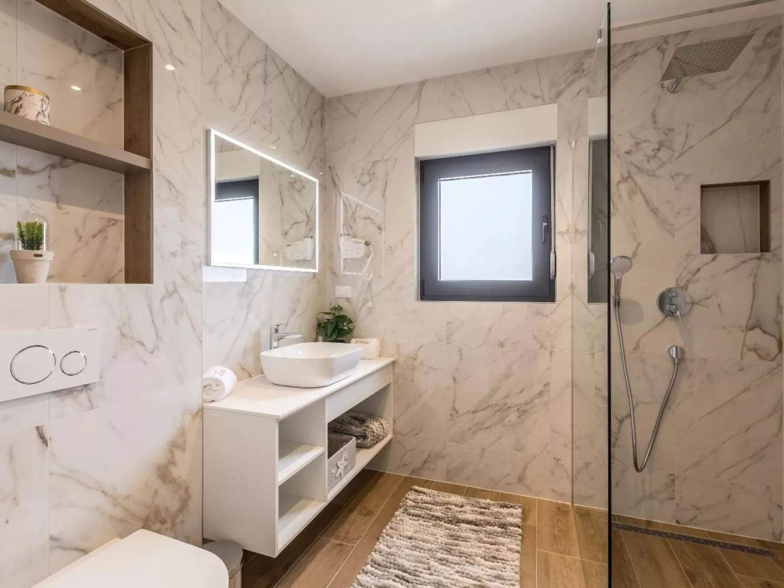 Villa Diana, modern gestaltet, in Dograde-Image-tags.info