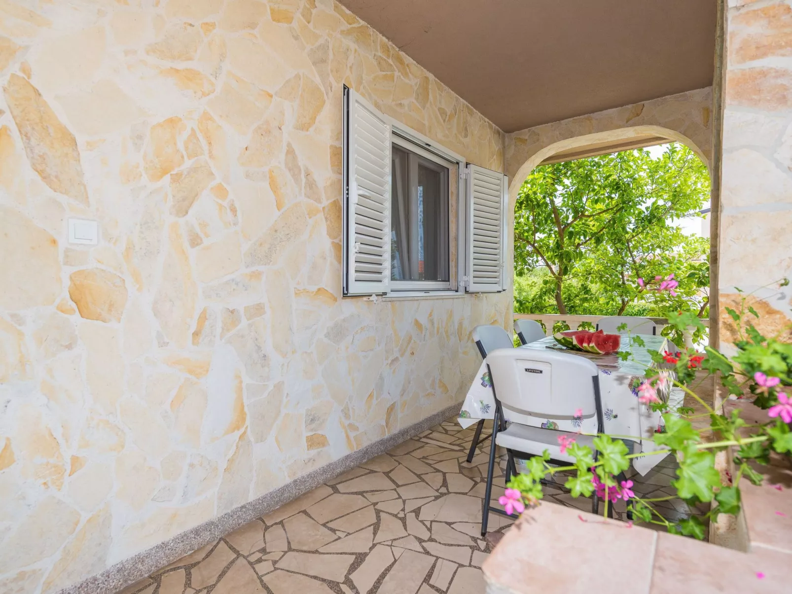 Wohnung Miriam mit Terrasse - TA Leut Agency-Buiten