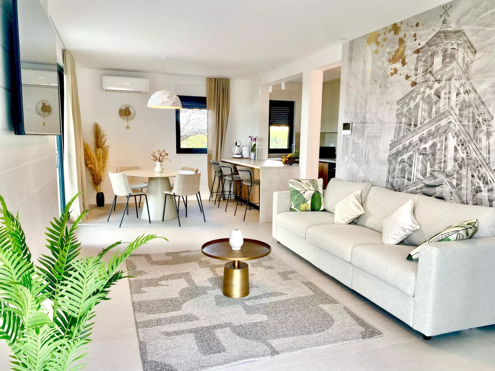 Villa mit beheiztem Infinity-Pool und Massagedüsen-Binnen