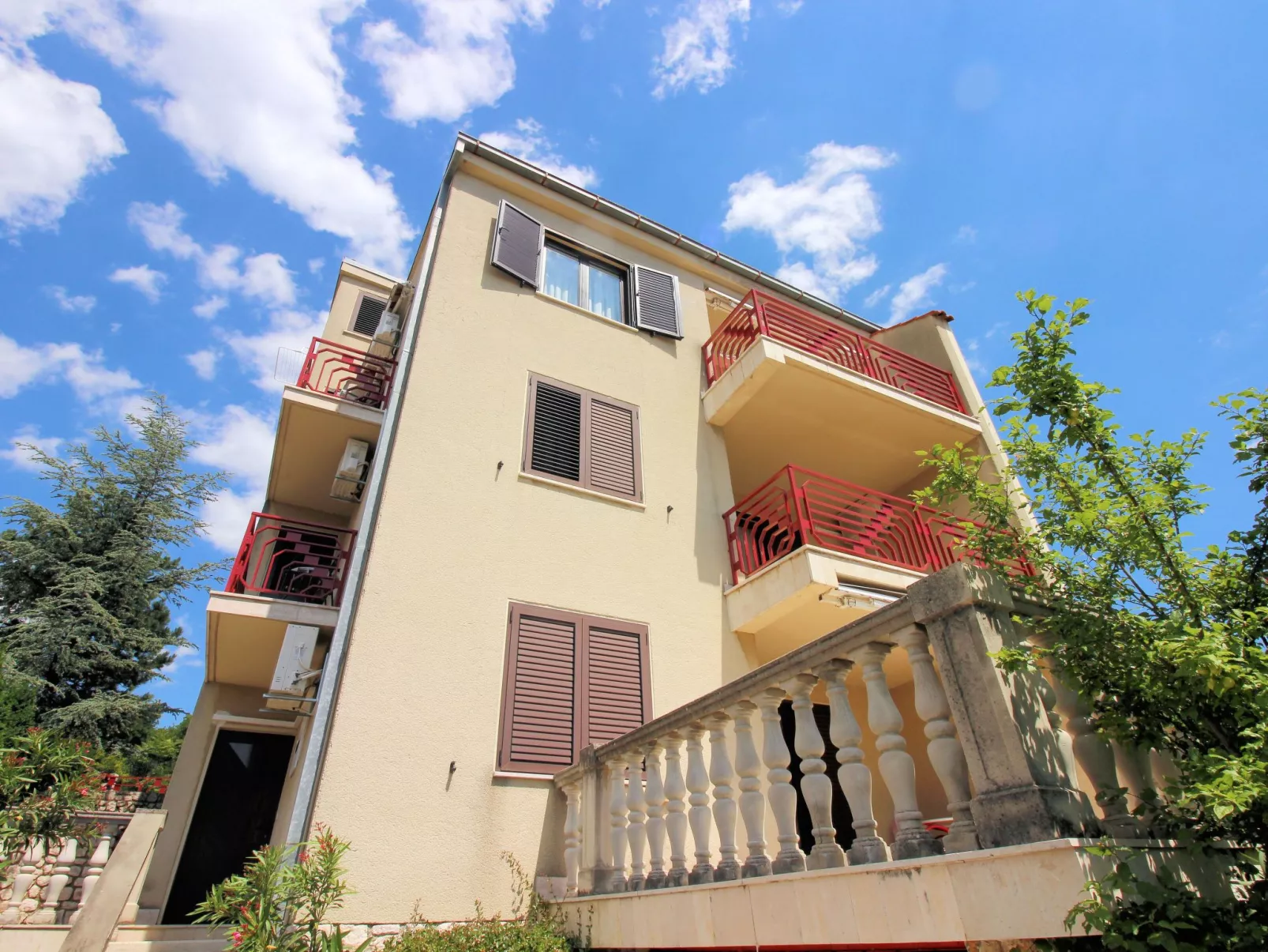 Apartment für zwei Erwachsene und zwei Kinder-Buiten