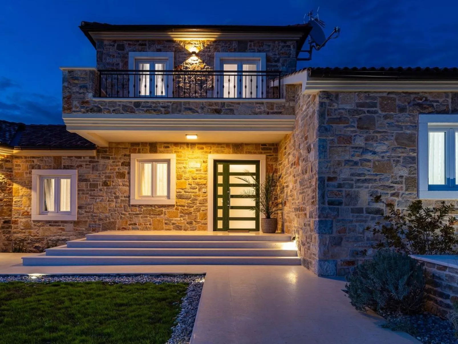 Dalmatinische Villa "Bocagnazzo" mit Pool-Buiten