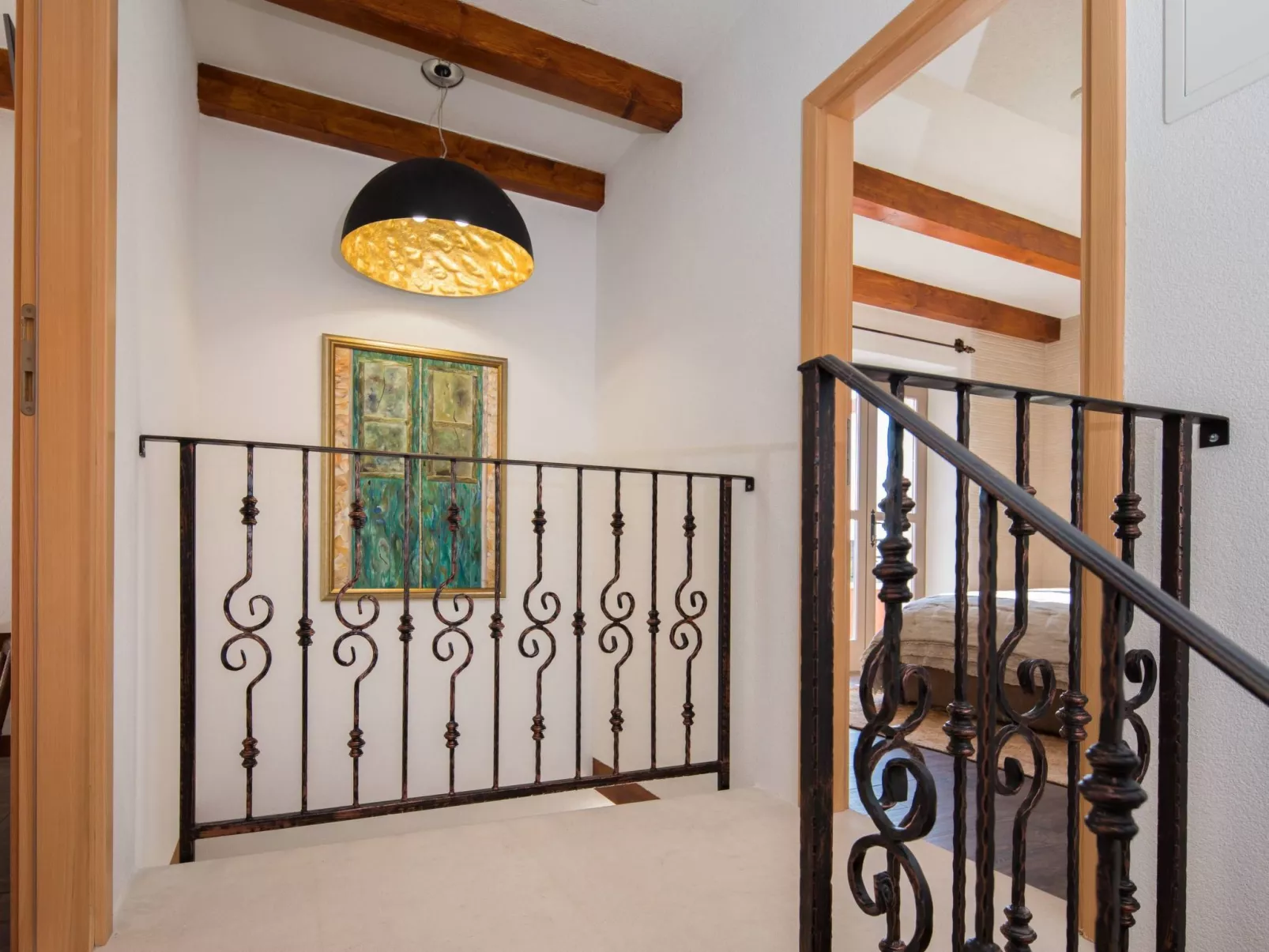 Die Höfe der Villa Ivan-Binnen