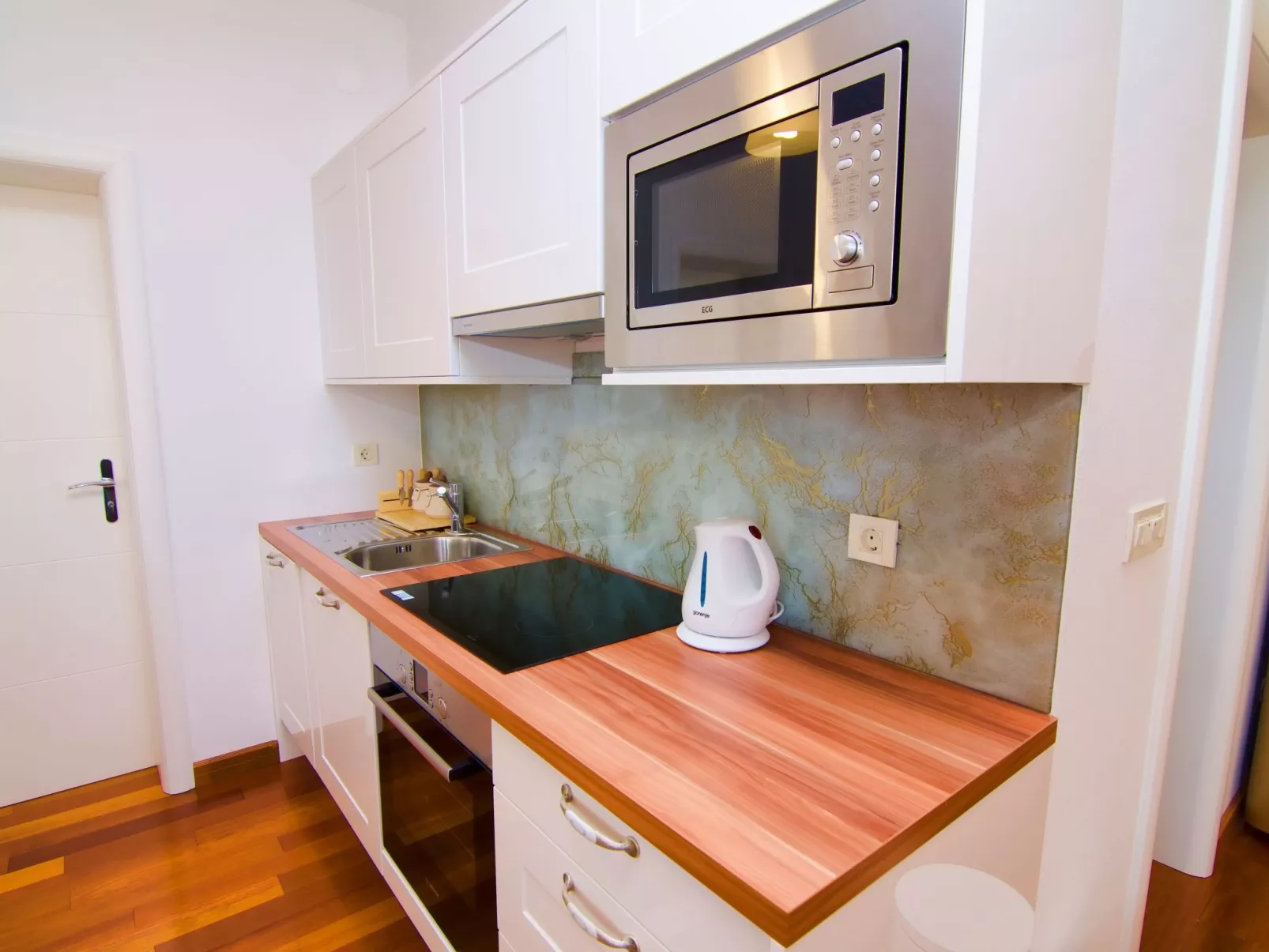 Wohnung für 2, Schwimmbad-Binnen