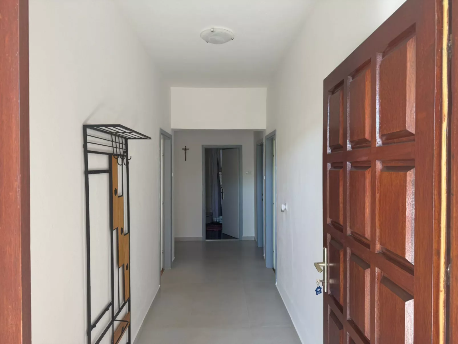 Appartement mit überdachter Terrasse-Image-tags.info