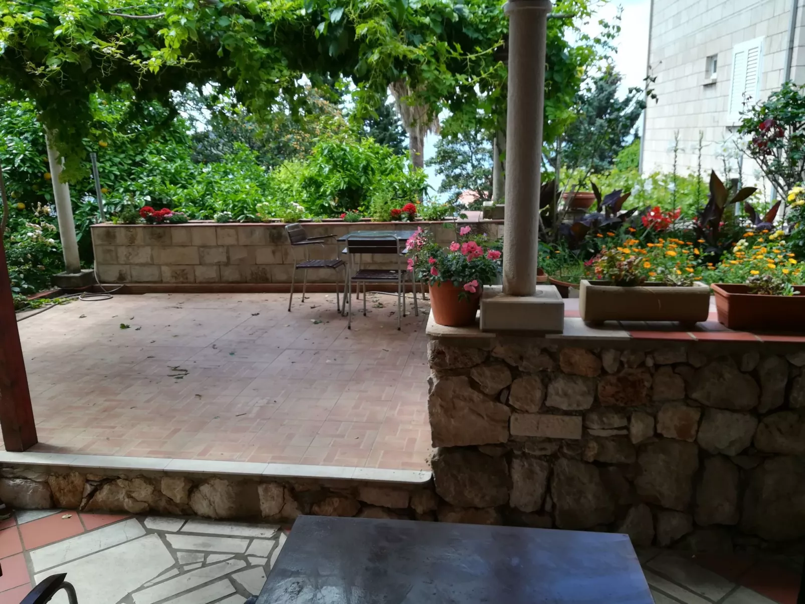 Für 3 Personen ca. 30 m&sup2; in Dubrovnik, Dalmatien (Dubrovnik-Neretva)-Buiten