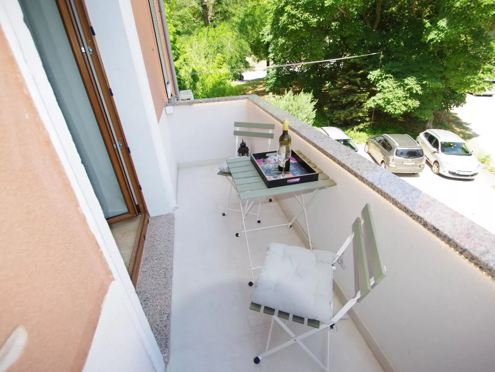 Moderne 2-Schlafzimmer-Wohnung in Pula-Image-tags.info