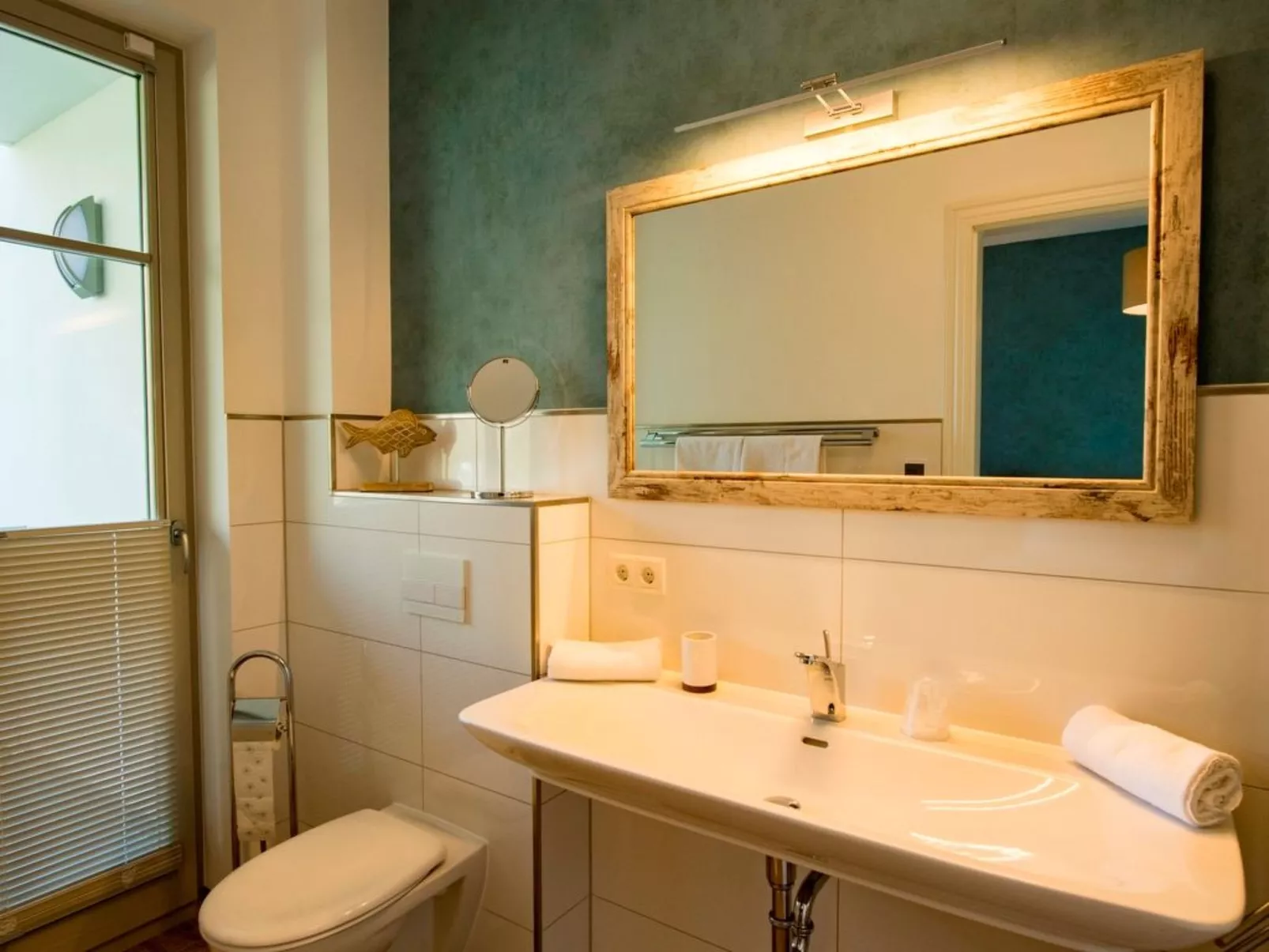 Pauline-Image-tags.info