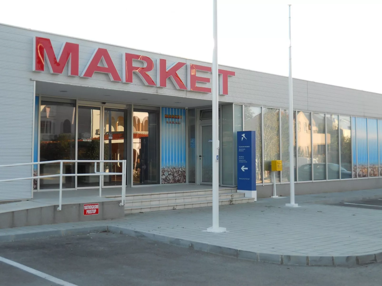 Traumhafte Villa Punta Skala mit 2 Terrassen-Buiten