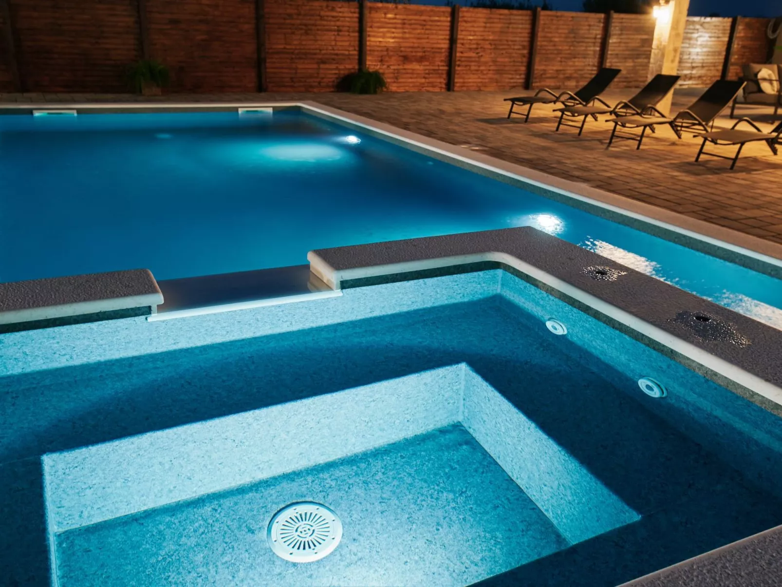 Wunderschöne Villa mit privatem Fitnessstudio und Pool - TA Leut-Buiten