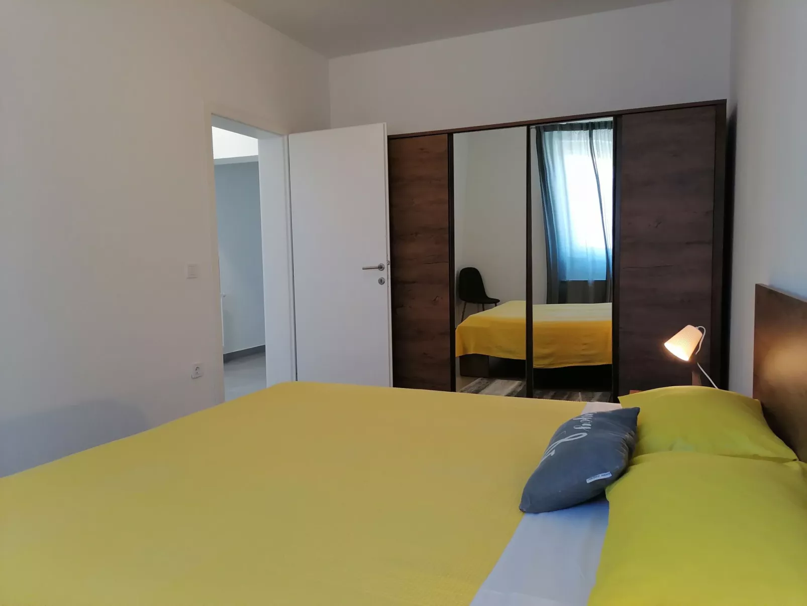 "Dunja", Pula-Binnen