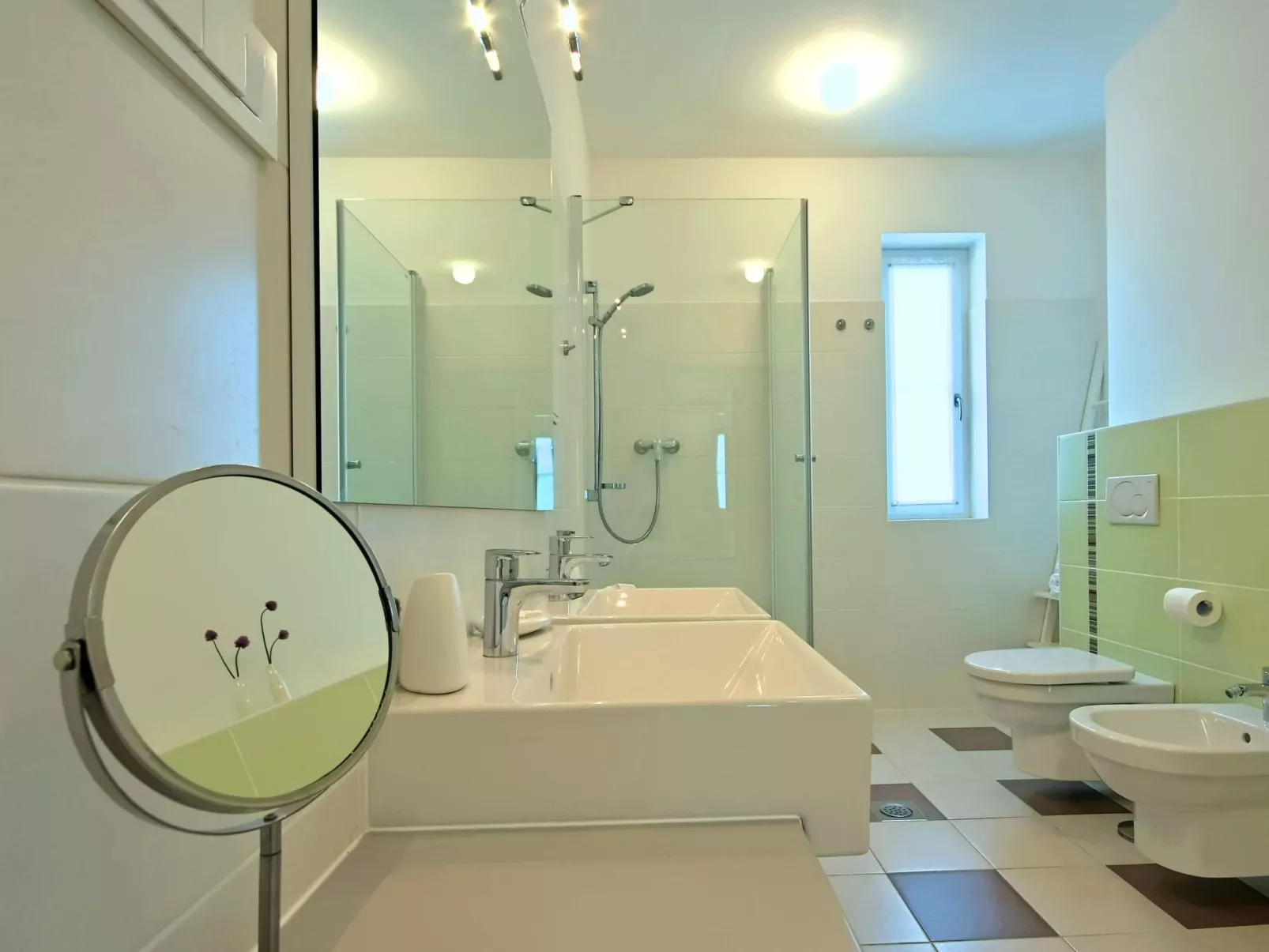 Luxus "Villa Mirna" mit Tennisplatz-Binnen