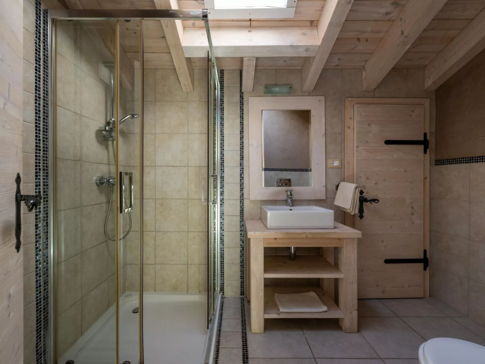 8-Schlafzimmer-Villa Bianca mit Pool, Sauna, Billard-Binnen