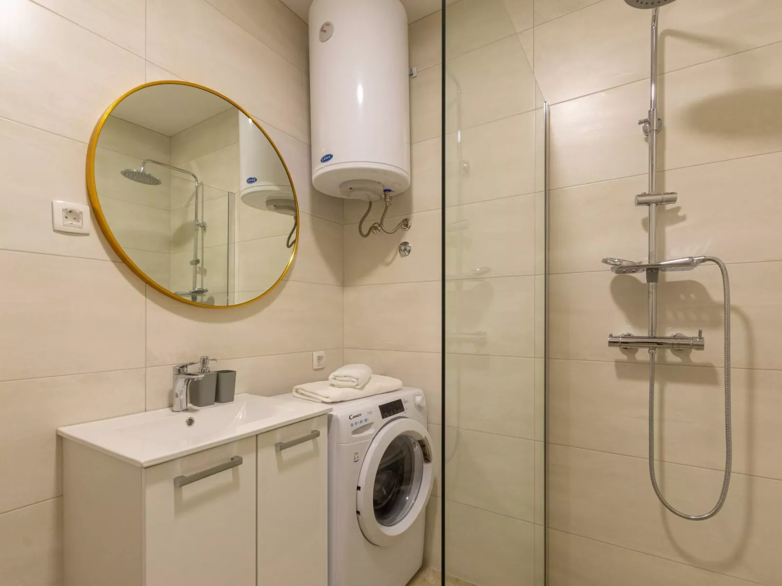 Villa Ema und Ana-Binnen