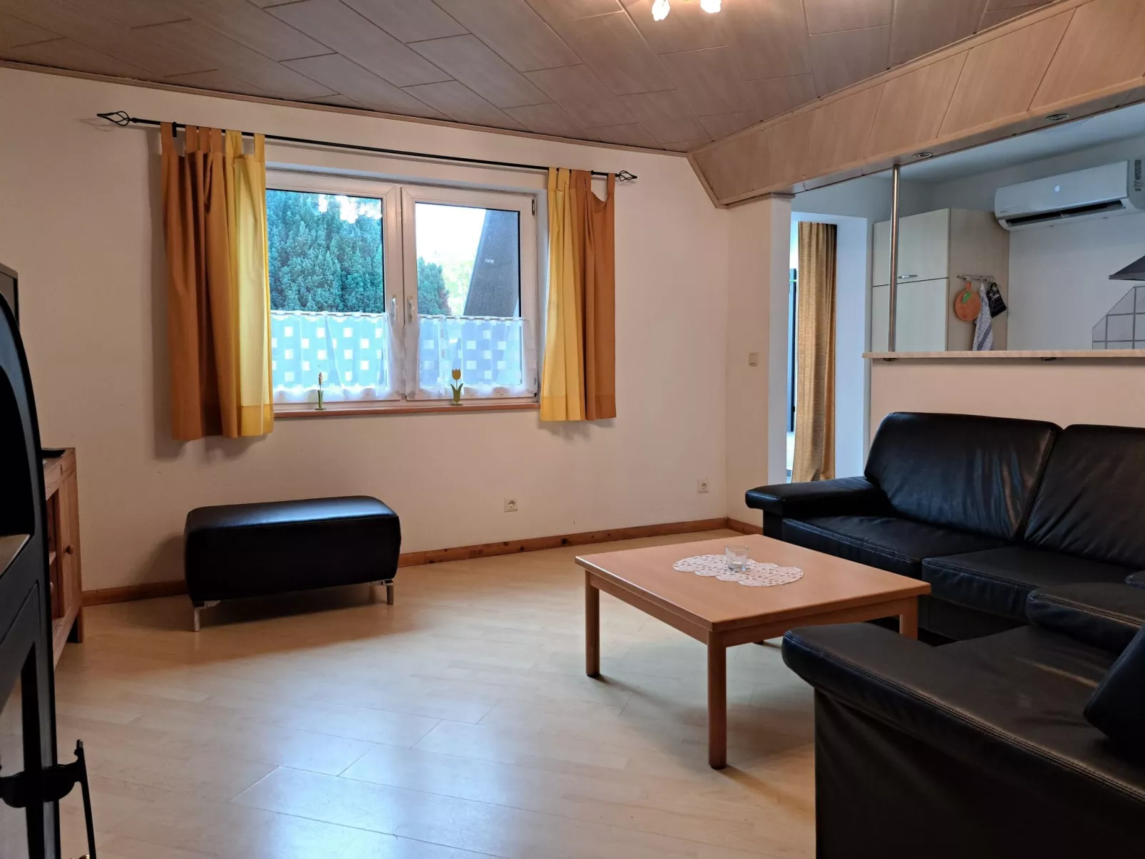 Mit Terrasse mitten im Grünen-Binnen