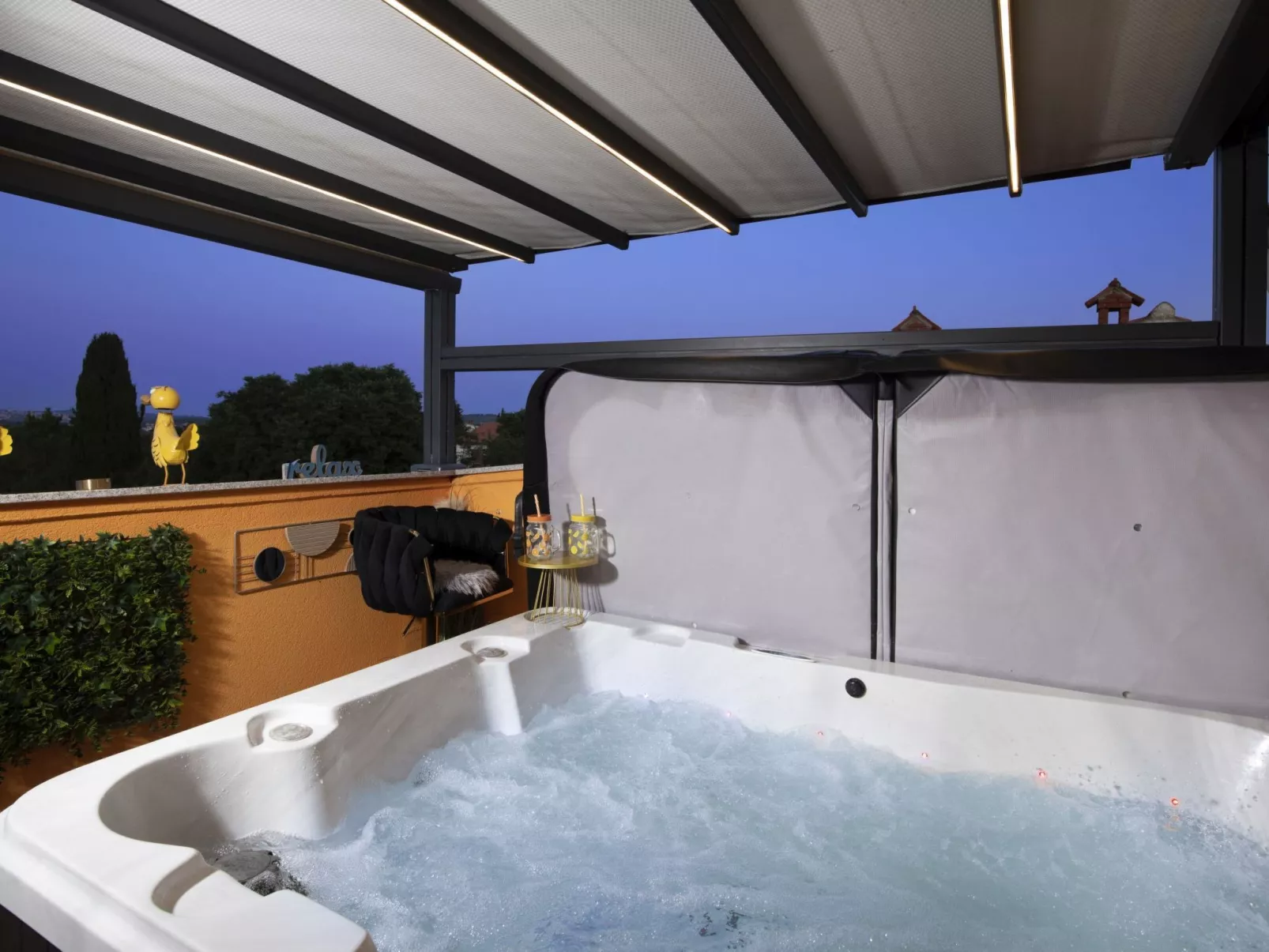 Venus mit Whirlpool, Sauna in Banjole-Buiten