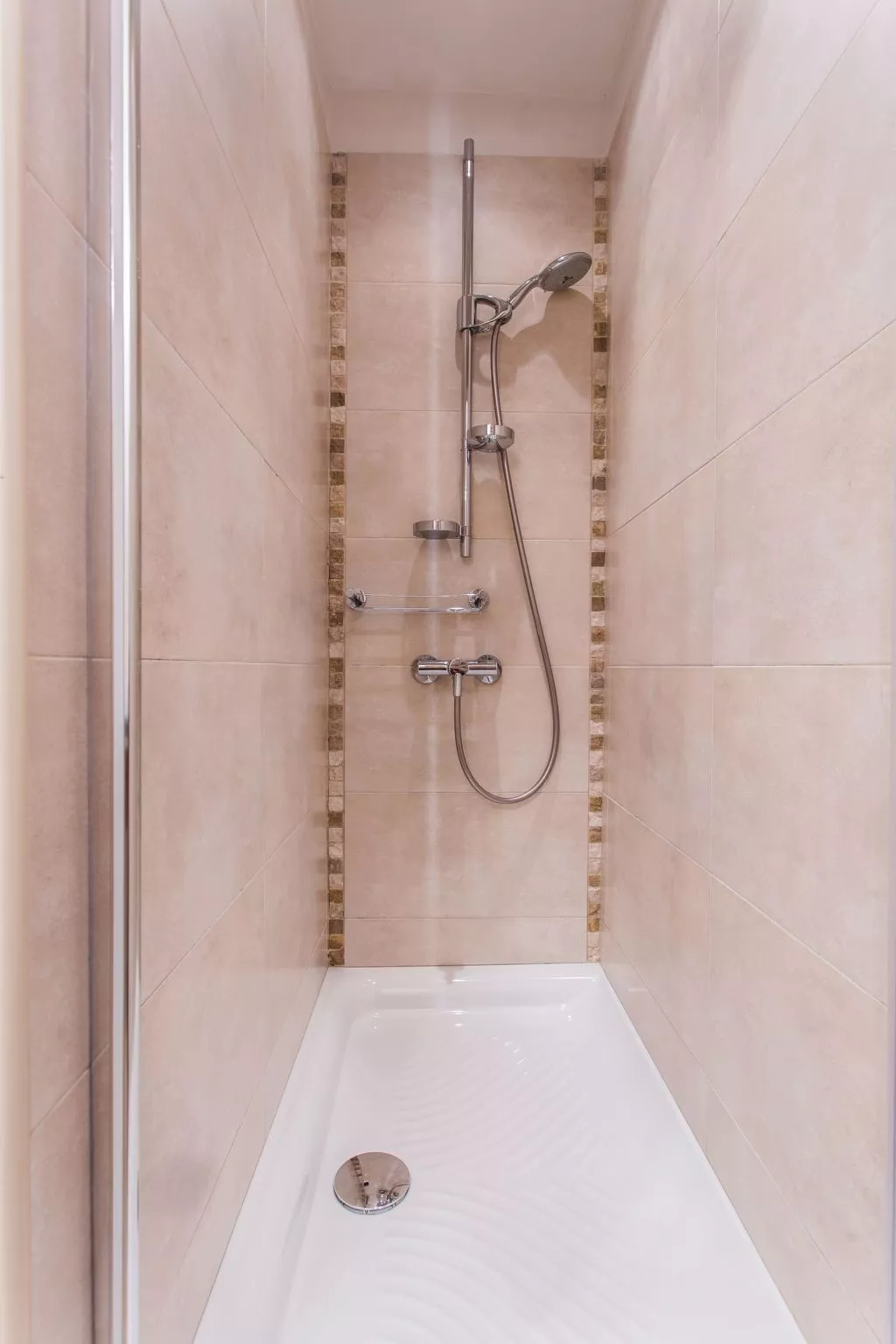 Ruhige Ferienwohnung Tina 8-Binnen